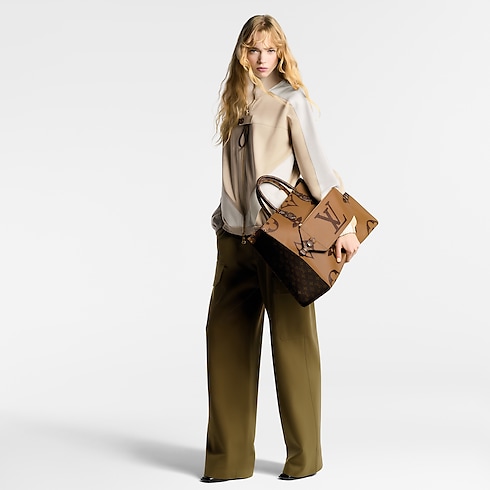 Canvas Monogram Reverse Bolsas de mano Todas las bolsas de mano Bolsa OnTheGo Voyage | Louis Vuitton ® (Ampliar producto)