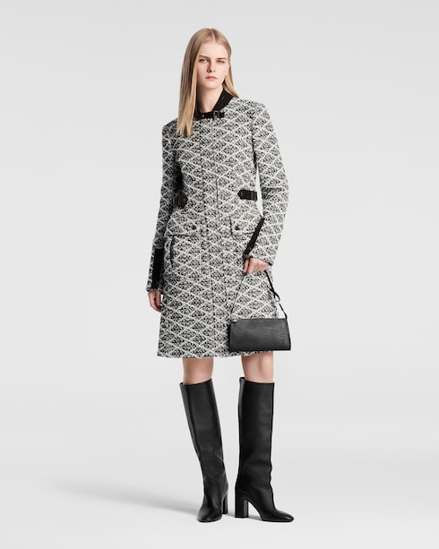 Epi Leather Mother's Day Gifts } Pochette Accessoires | Louis Vuitton ®