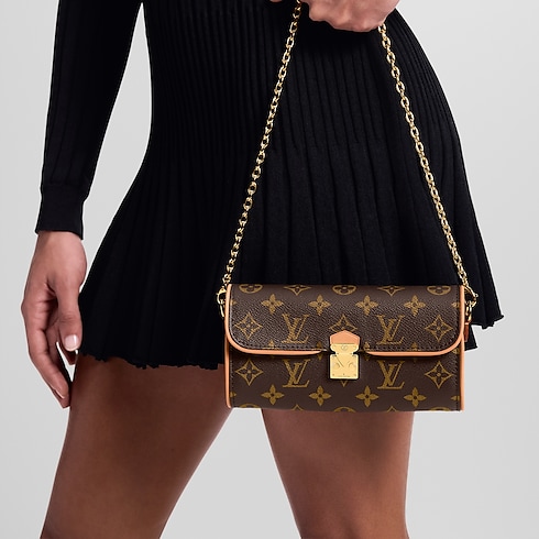 Monogram Carteras y artículos de piel pequeños Carteras con cadena y Micro Bolsas Bolsa Pochette Camille | Louis Vuitton ® (Ampliar producto)