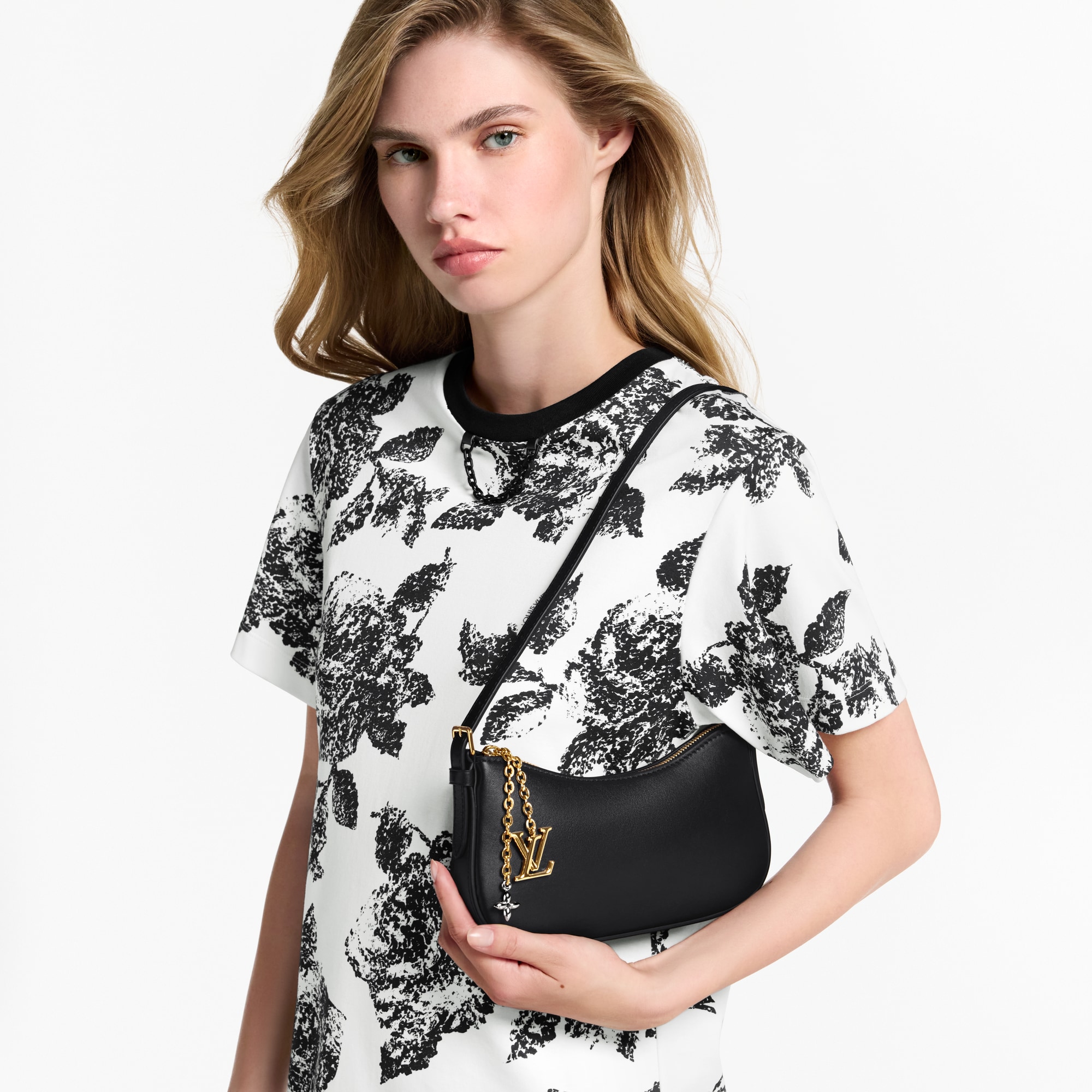 H36 Carteras y artículos de piel pequeños Carteras con cadena y Micro Bolsas Bolsa Pochette LV Bloom | Louis Vuitton ® (Ampliar producto)
