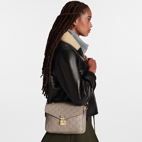 Monogram Empreinte Bolsas de mano Todas las bolsas de mano Bolsa Pochette Métis | Louis Vuitton ® (Ampliar producto)