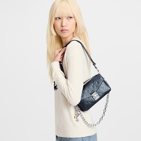 Monogram Empreinte Bolsas de mano Todas las bolsas de mano Bolsa Pochette Métis East West | Louis Vuitton ® (Ampliar producto)