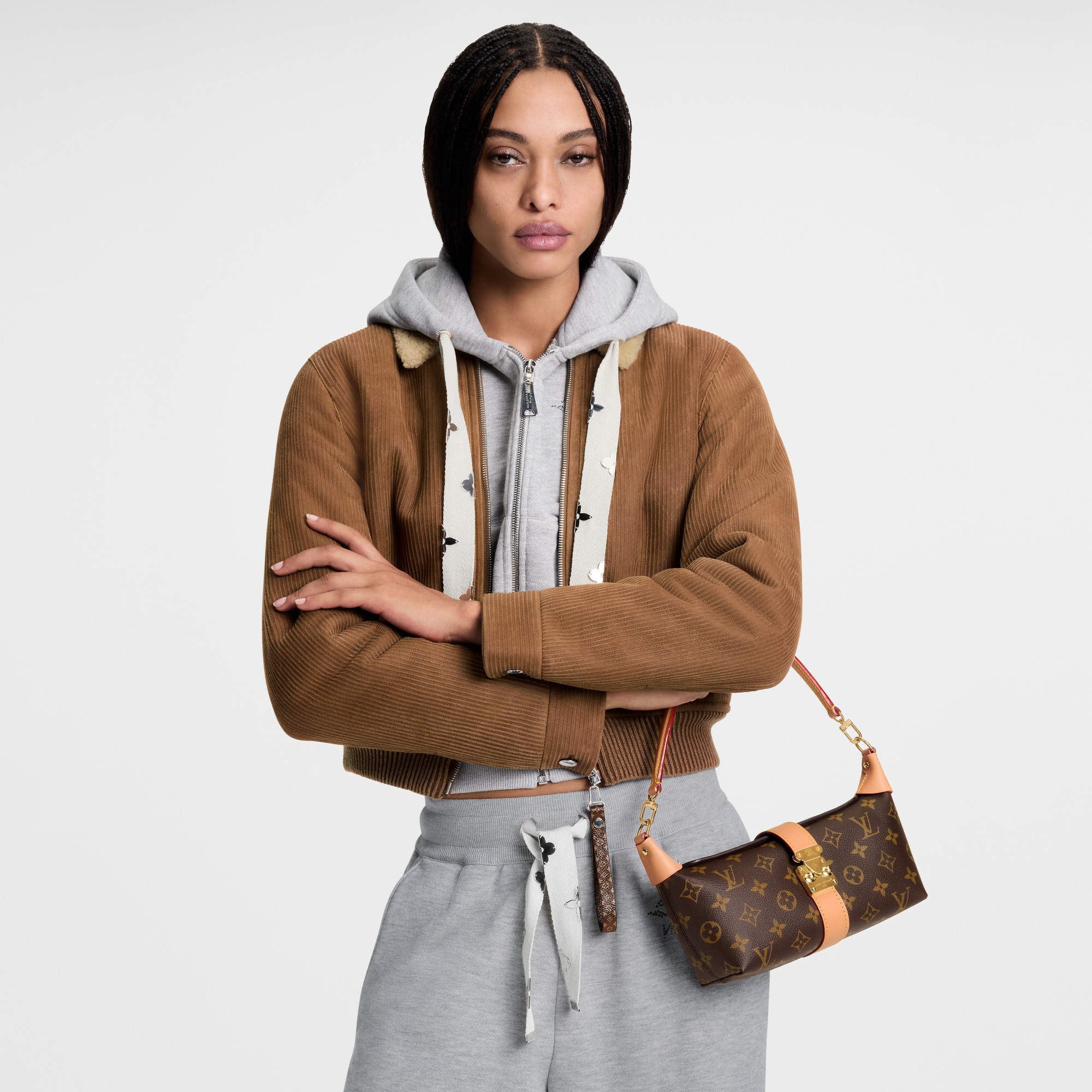 Monogram Carteras y artículos de piel pequeños Carteras con cadena y Micro Bolsas Bolsa Pochette Mia | Louis Vuitton ® (Ampliar producto)