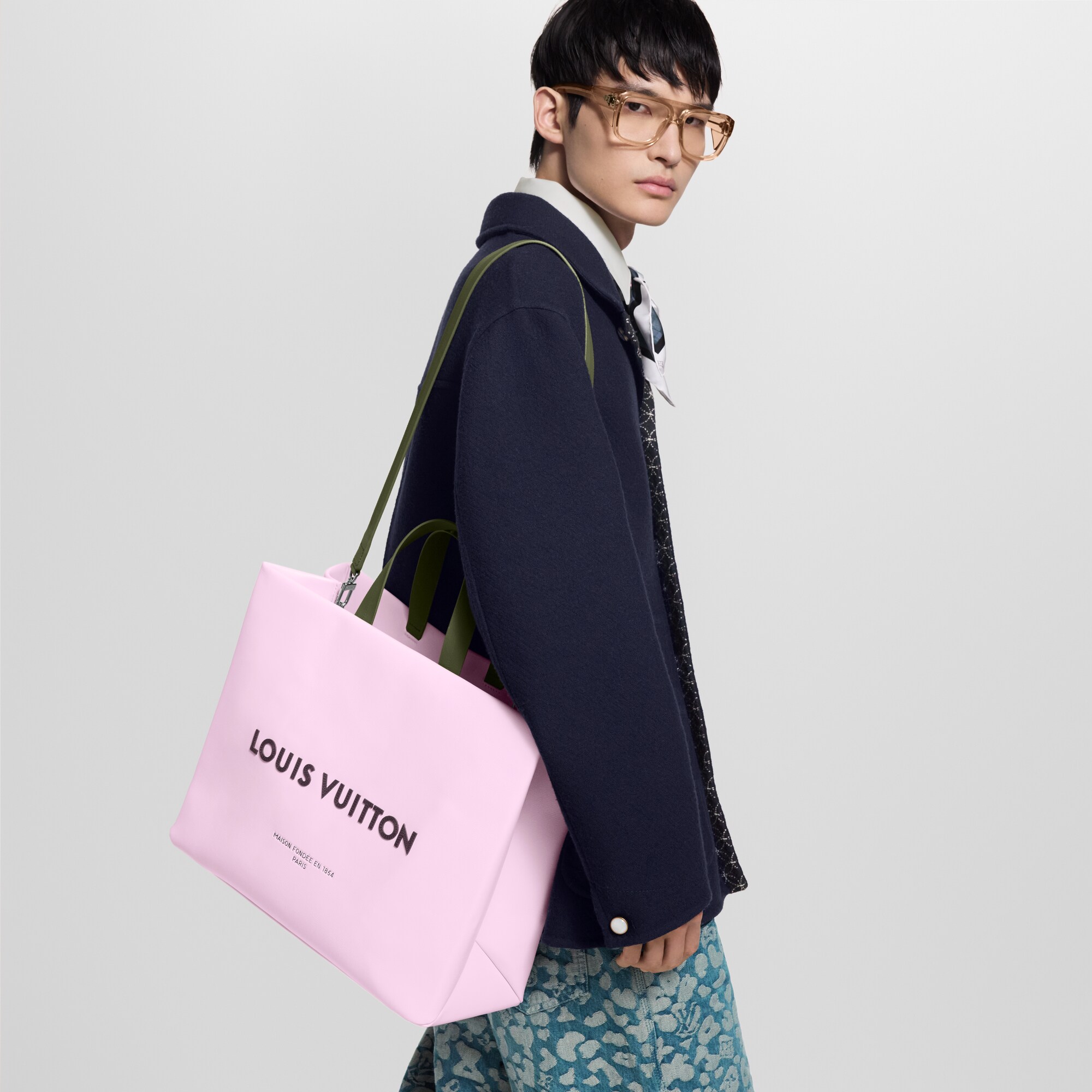 Otras pieles Bolsas para Hombre Novedades Bolsa Shopper Tote MM | Louis Vuitton ® (Ampliar producto)