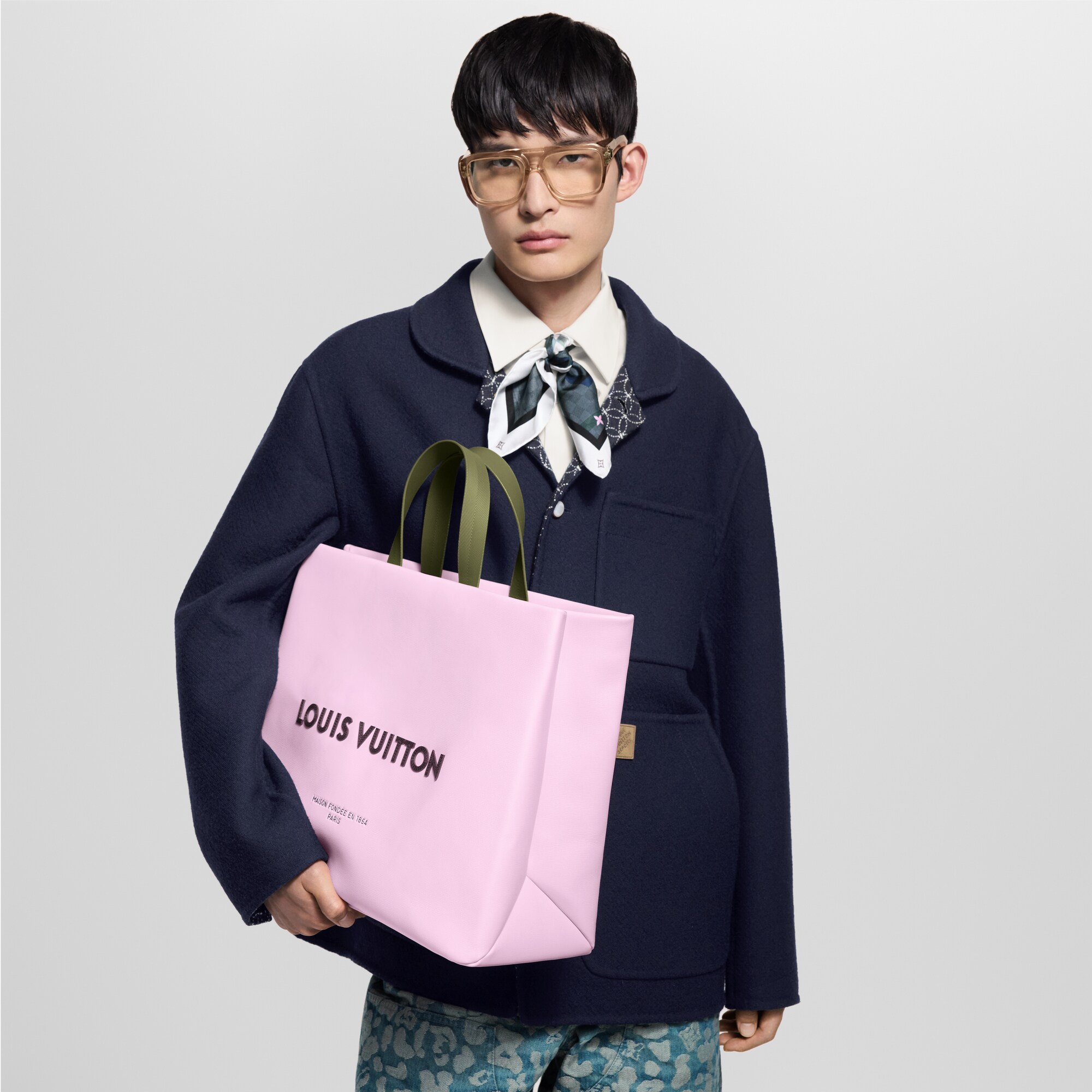 Otras pieles Bolsas para Hombre Novedades Bolsa Shopper Tote MM | Louis Vuitton ® (Ampliar producto)
