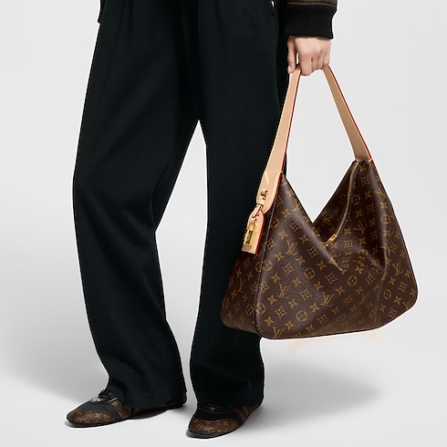 Monogram Bolsas de mano Todas las bolsas de mano Bolsa Slouchy MM | Louis Vuitton ® (Ampliar producto)