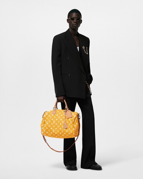 H40 Artículos de Piel y Viaje Desfile Speedy Hombre Bolsa Speedy P9 40 con correa | Louis Vuitton ®