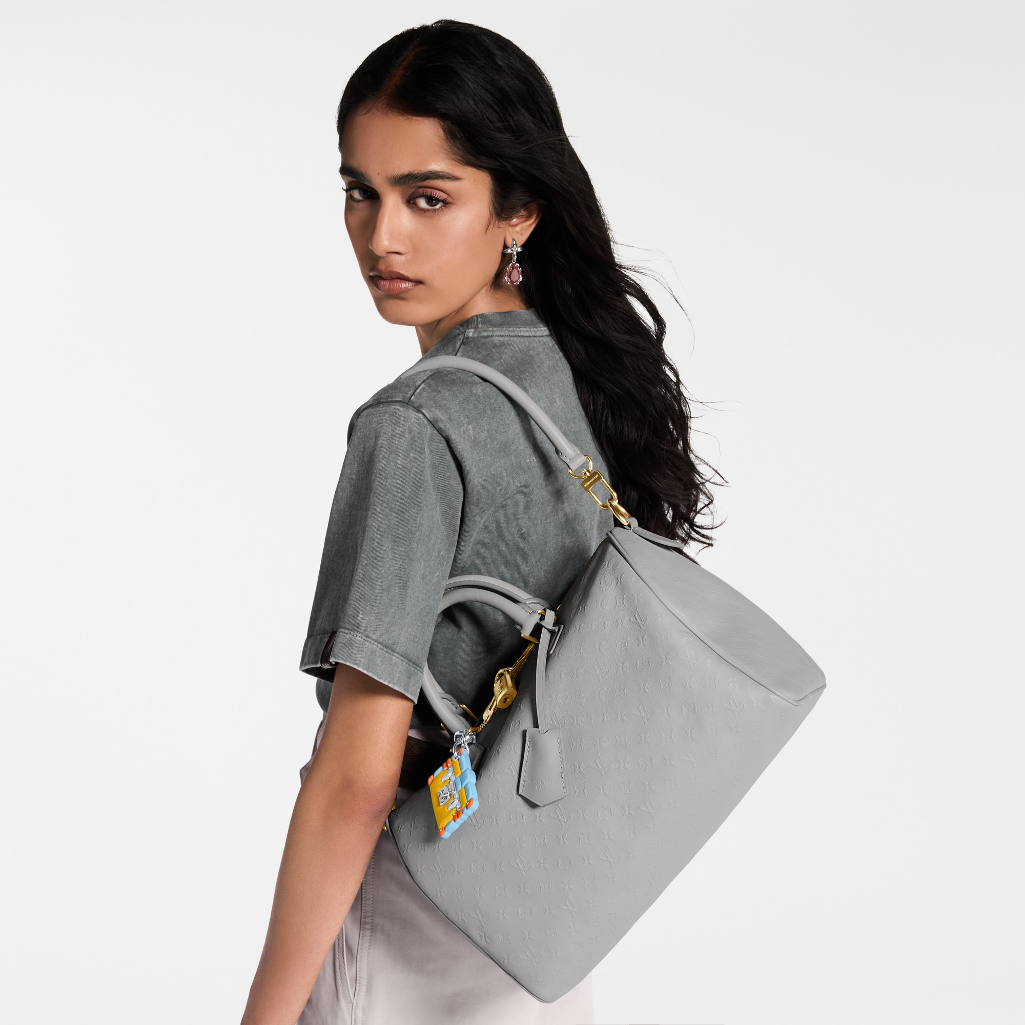 H27 Bolsas para Mujer LV Icons Bolsa Speedy Soft 30 | Louis Vuitton ® (Ampliar producto)