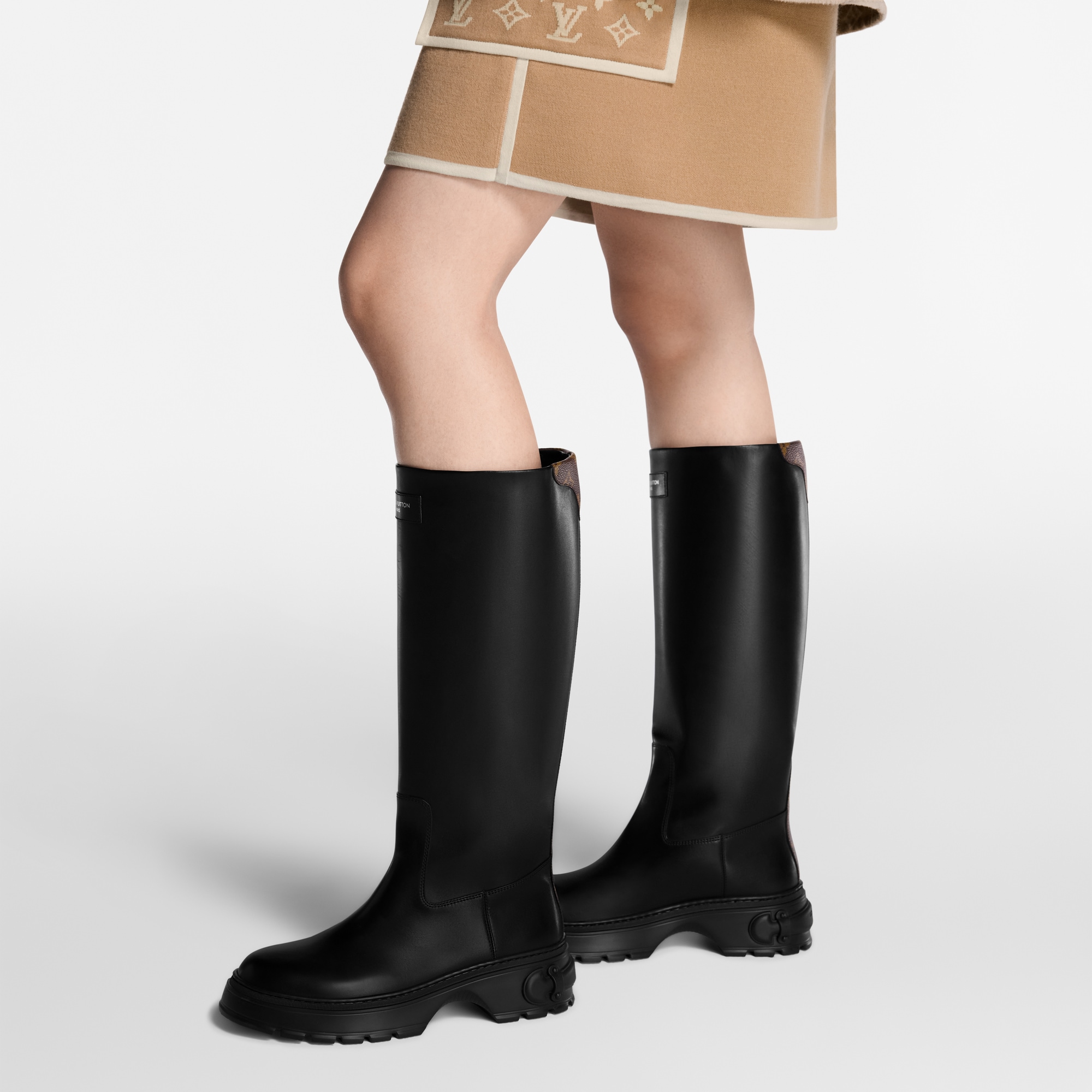  Zapatos Botas y botines Bota alta LV Squad | Louis Vuitton ® (Ampliar producto)