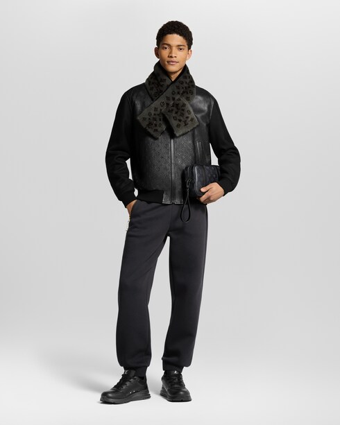 S00 Accessories Winter Textile Monogram Reverso Fur Scarf | Louis Vuitton ®