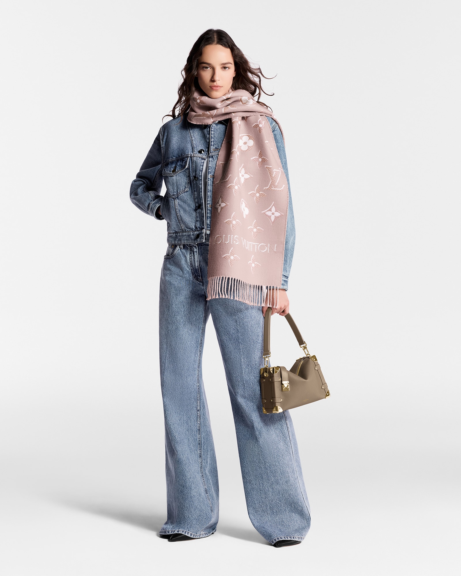 S00 Accessories Scarves LV Essential Shine Scarf | Louis Vuitton ®