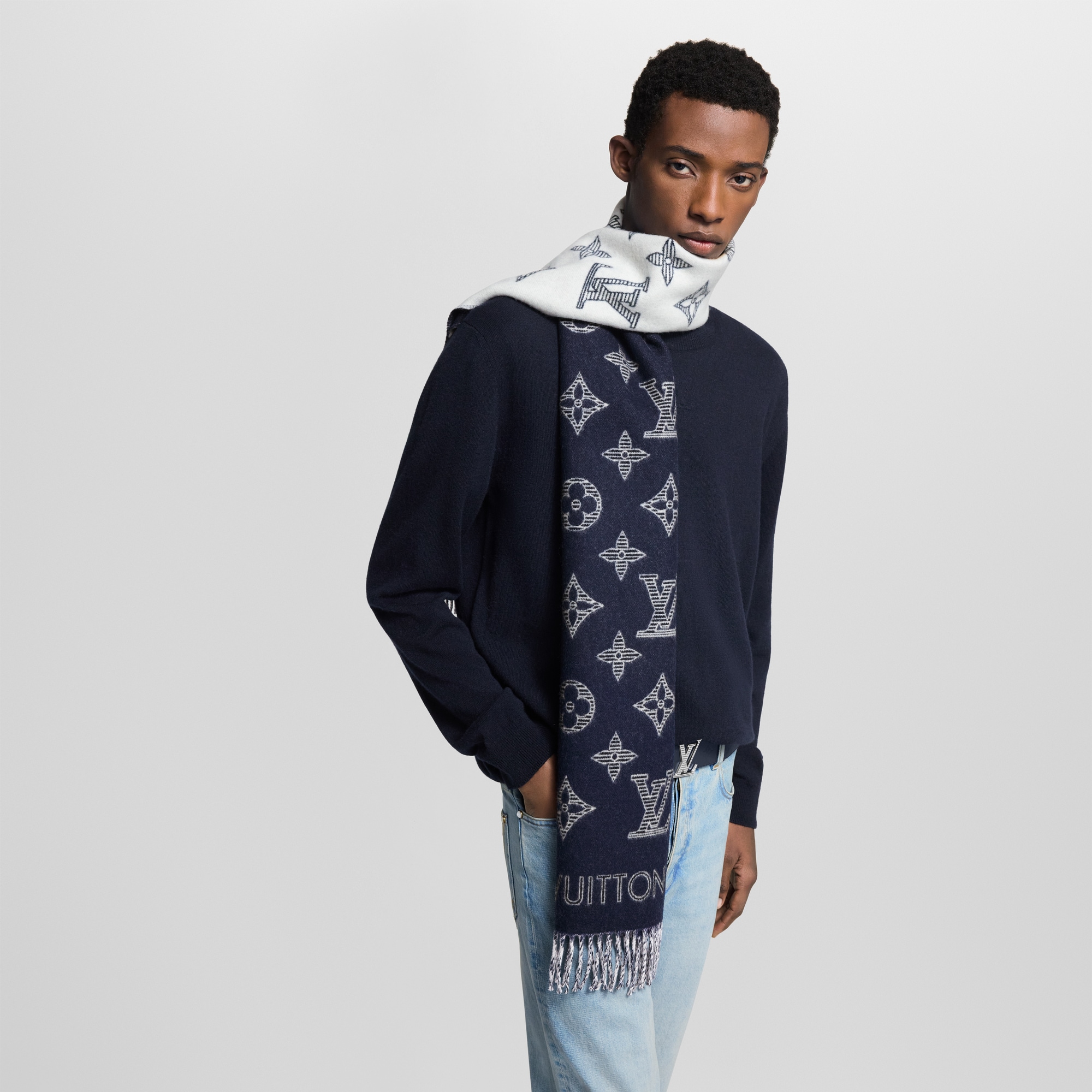 S00 Accesorios Bufandas Bufanda Monogram Shadow | Louis Vuitton ® (Ampliar producto)