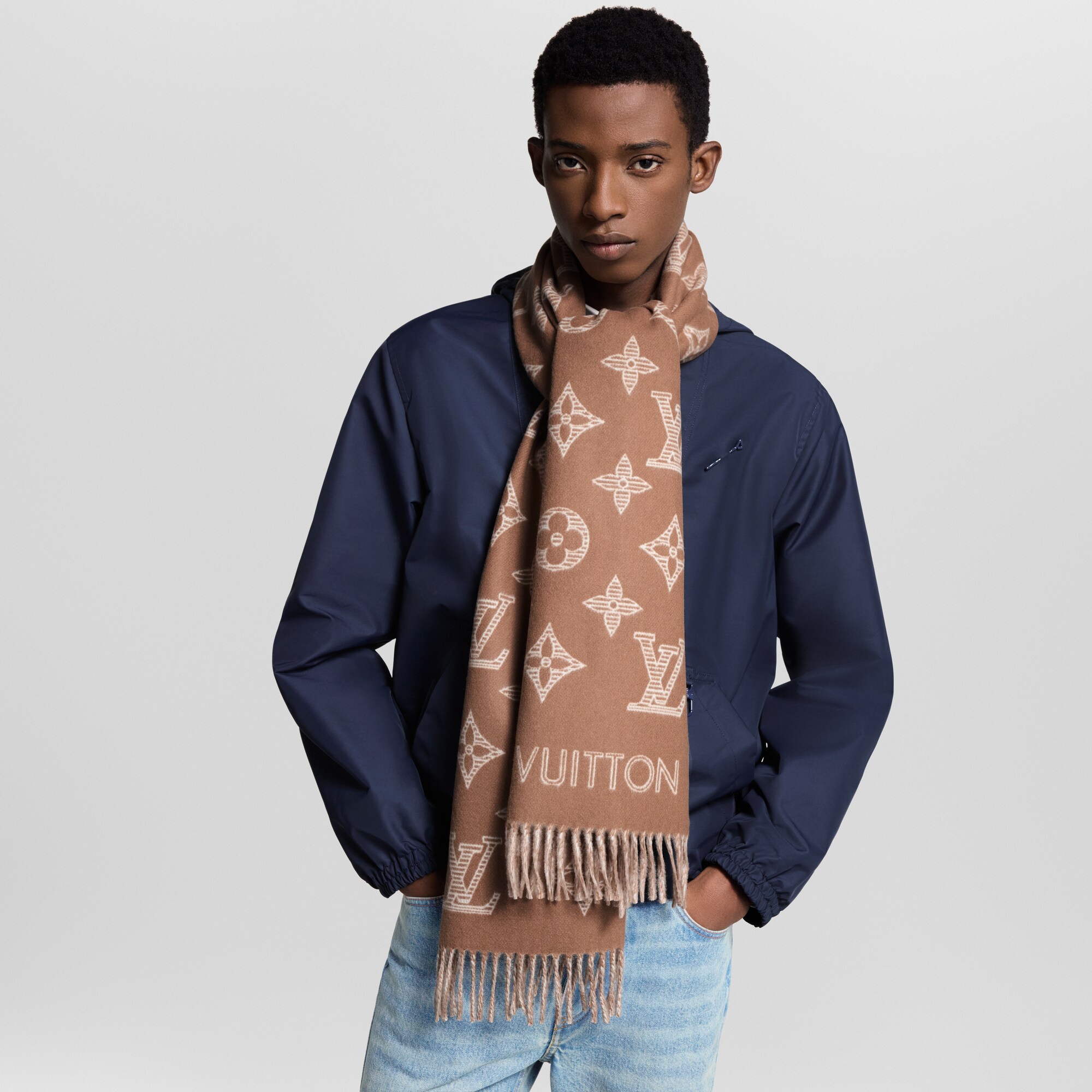 S00 Accesorios Bufandas Bufanda Monogram Shadow | Louis Vuitton ® (Ampliar producto)