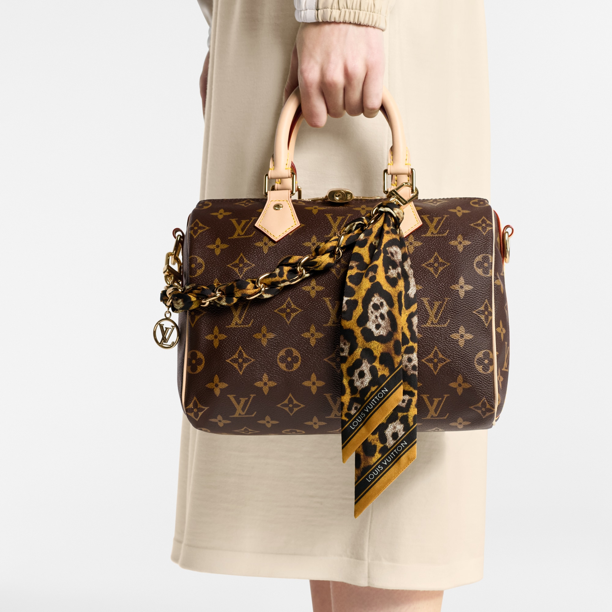 S00 Accesorios Llaveros y charms  Cadena Leopard para bolsa | Louis Vuitton ® (Ampliar producto)