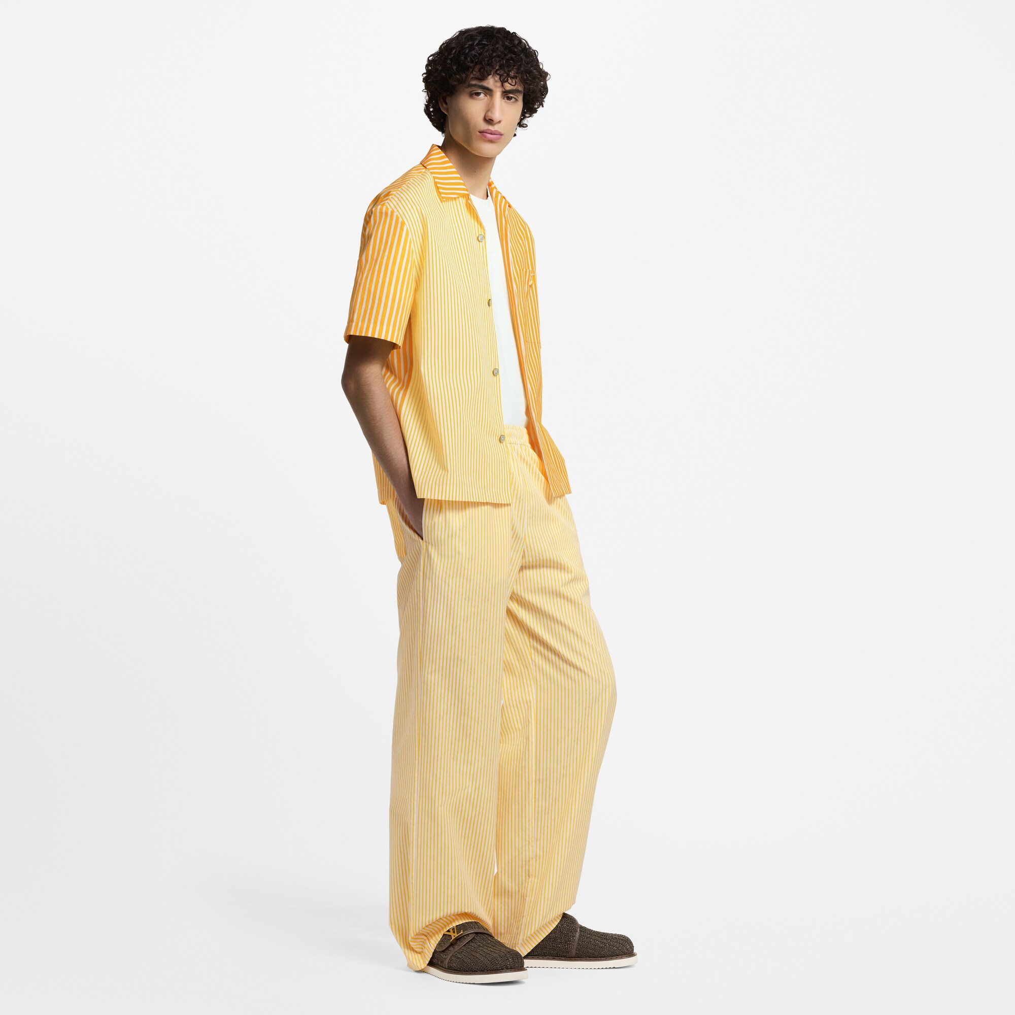  Ready to Wear Camisas Camisa de manga corta con patchwork de rayas Monograma | Louis Vuitton ® (Ampliar producto)