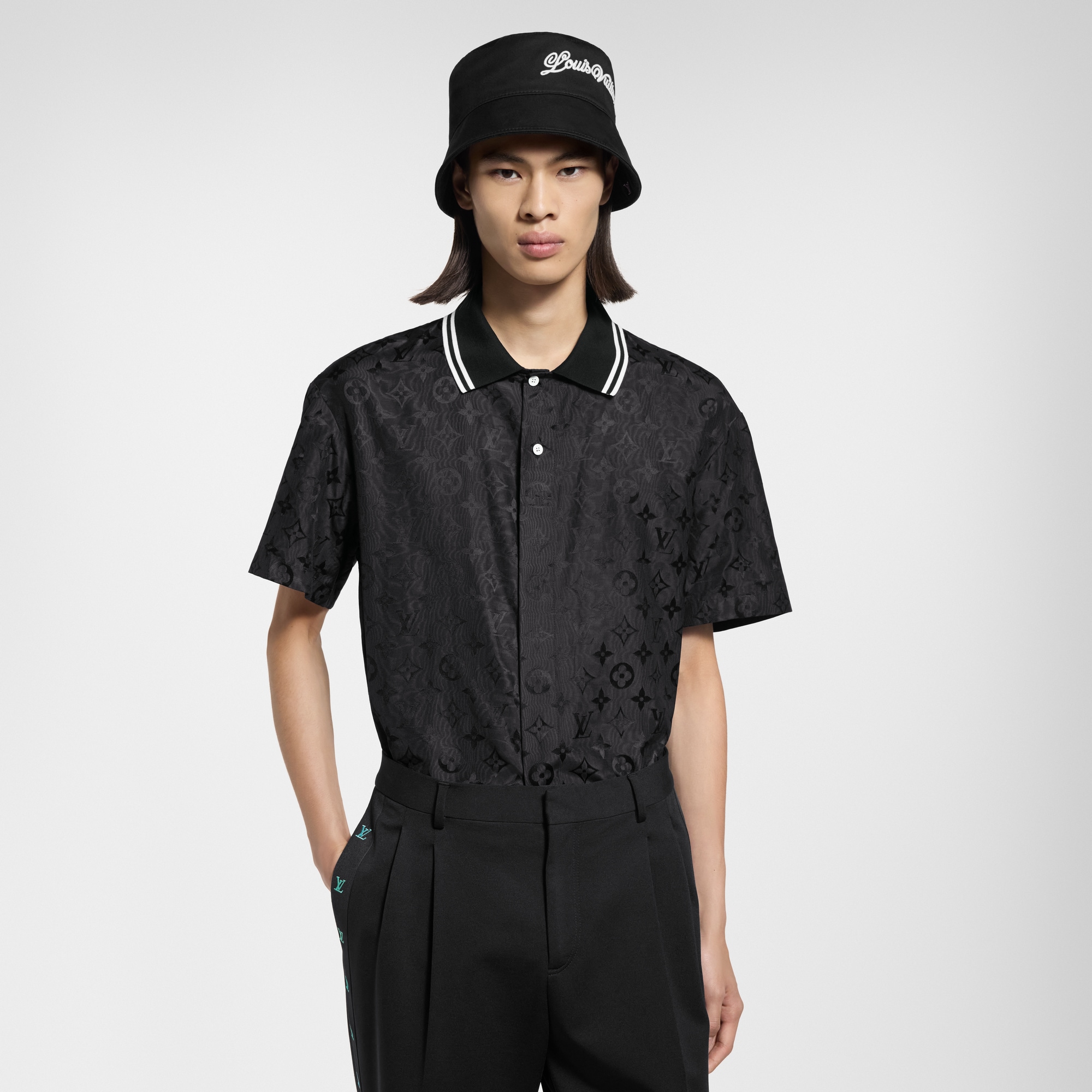  Ready to Wear Camisas Camisa de seda de manga corta en Jacquard Monograma Moire | Louis Vuitton ® (Ampliar producto)