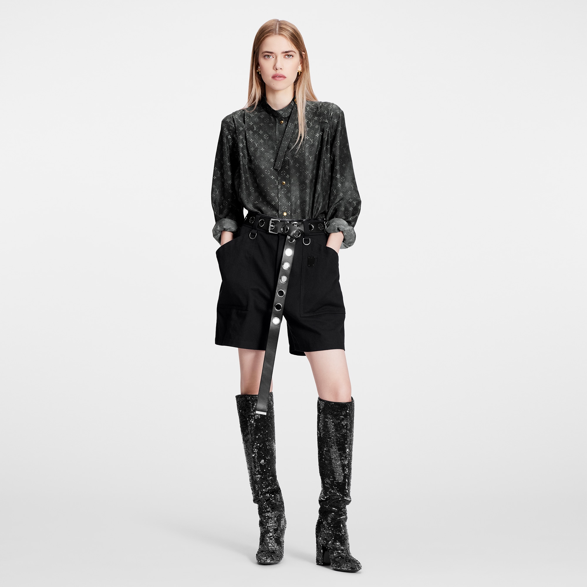  Discontinued Product Obs 7 Camisa Monograma Cloud con pliegues en los hombros | Louis Vuitton ® (Ampliar producto)