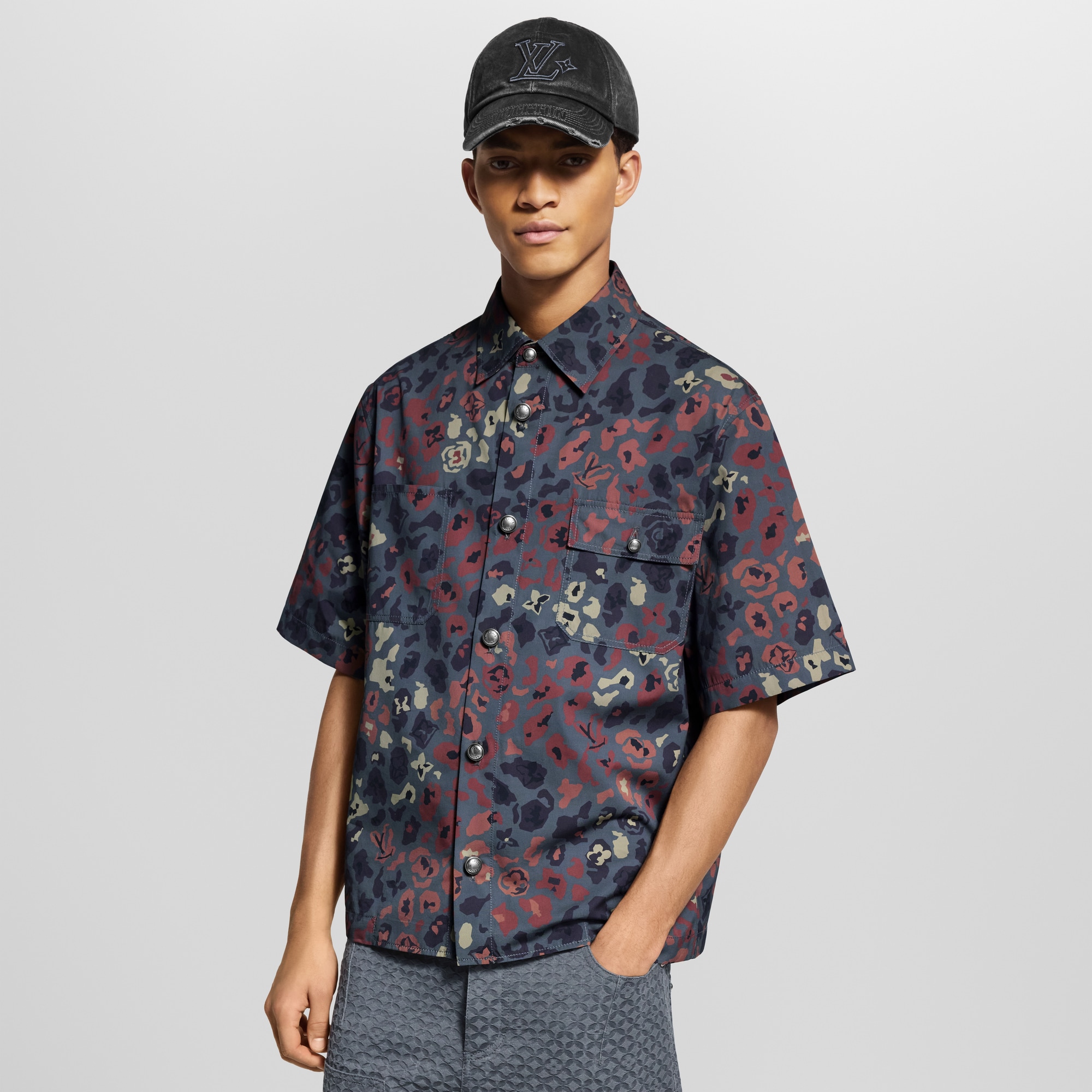  Ready to Wear Camisas Camisa utilitaria de manga corta | Louis Vuitton ® (Ampliar producto)