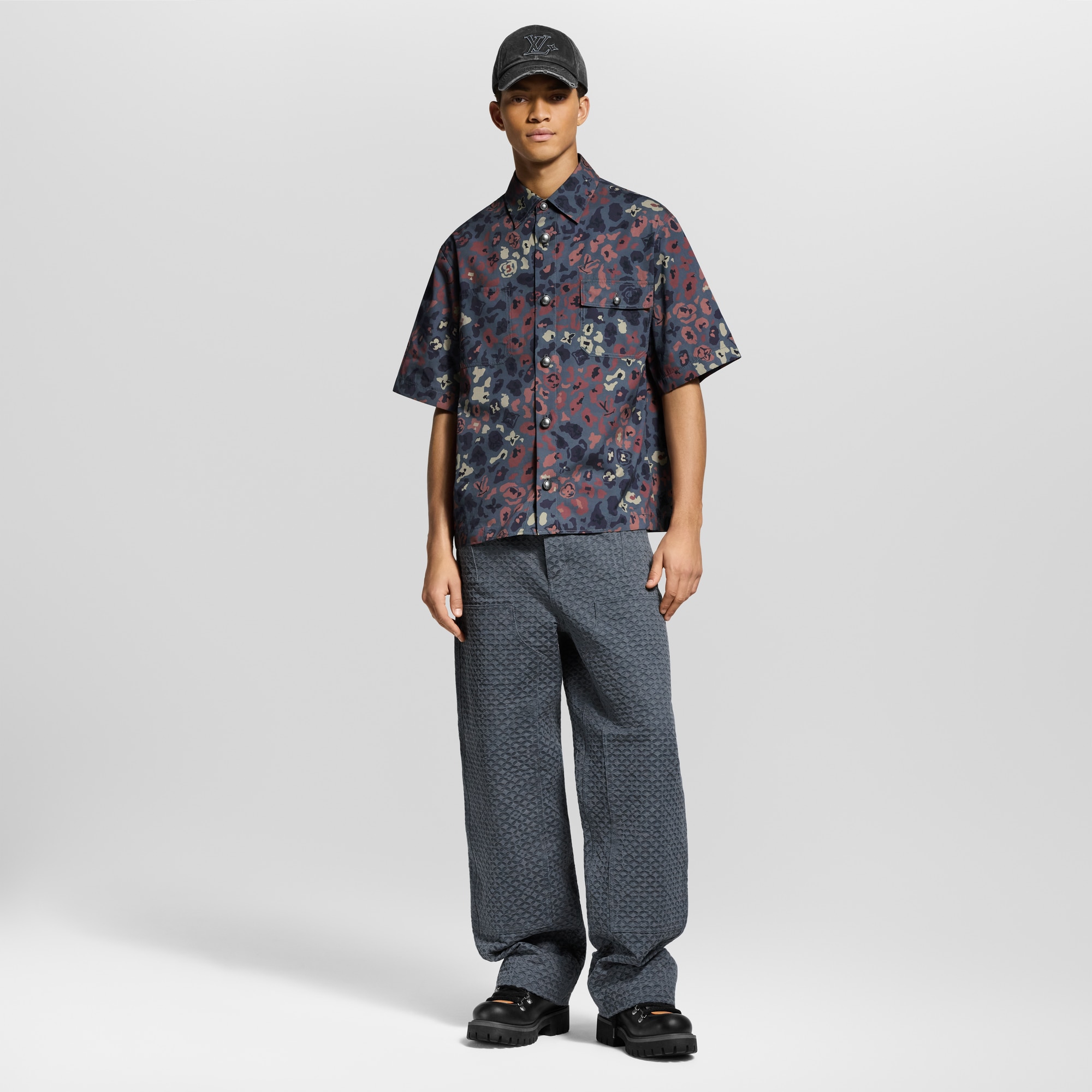  Ready to Wear Camisas Camisa utilitaria de manga corta | Louis Vuitton ® (Ampliar producto)