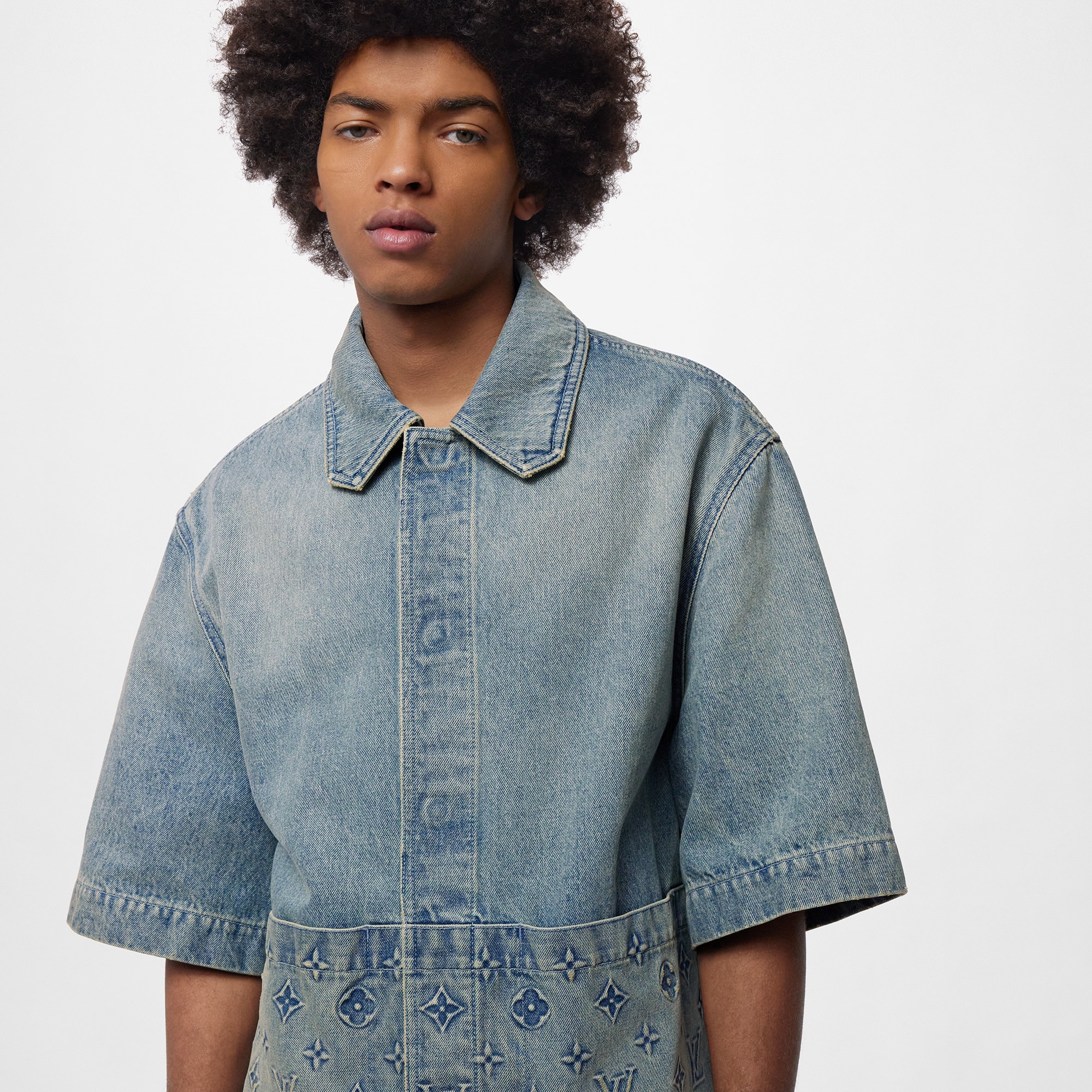  Ready to Wear Camisas Camisa utilitaria de manga corta en denim | Louis Vuitton ® (Ampliar producto)
