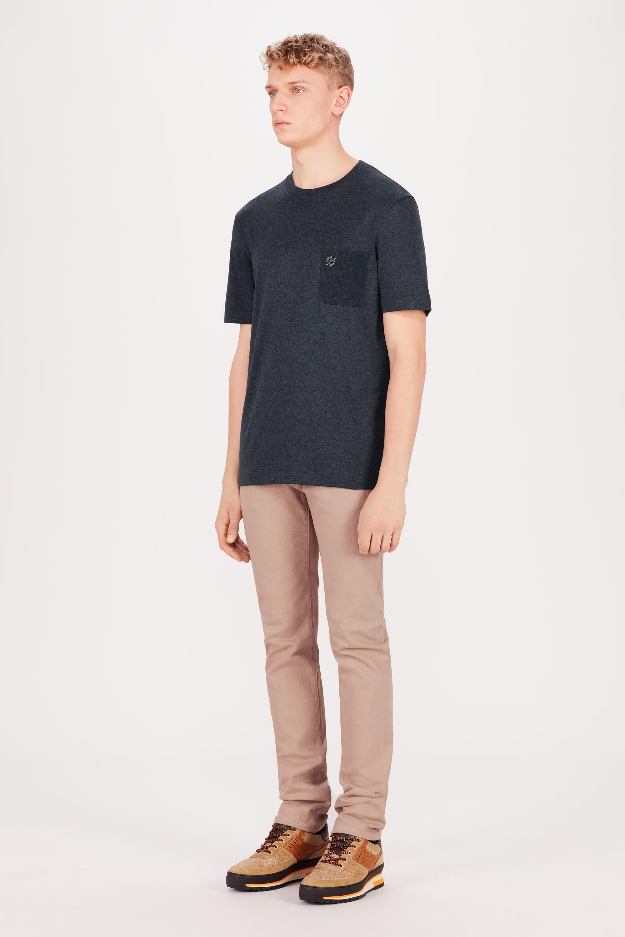  Discontinued Product Obs 8 Camiseta Con Cuello Redondo Y Bolsillo Damier | Louis Vuitton ® (Ampliar producto)
