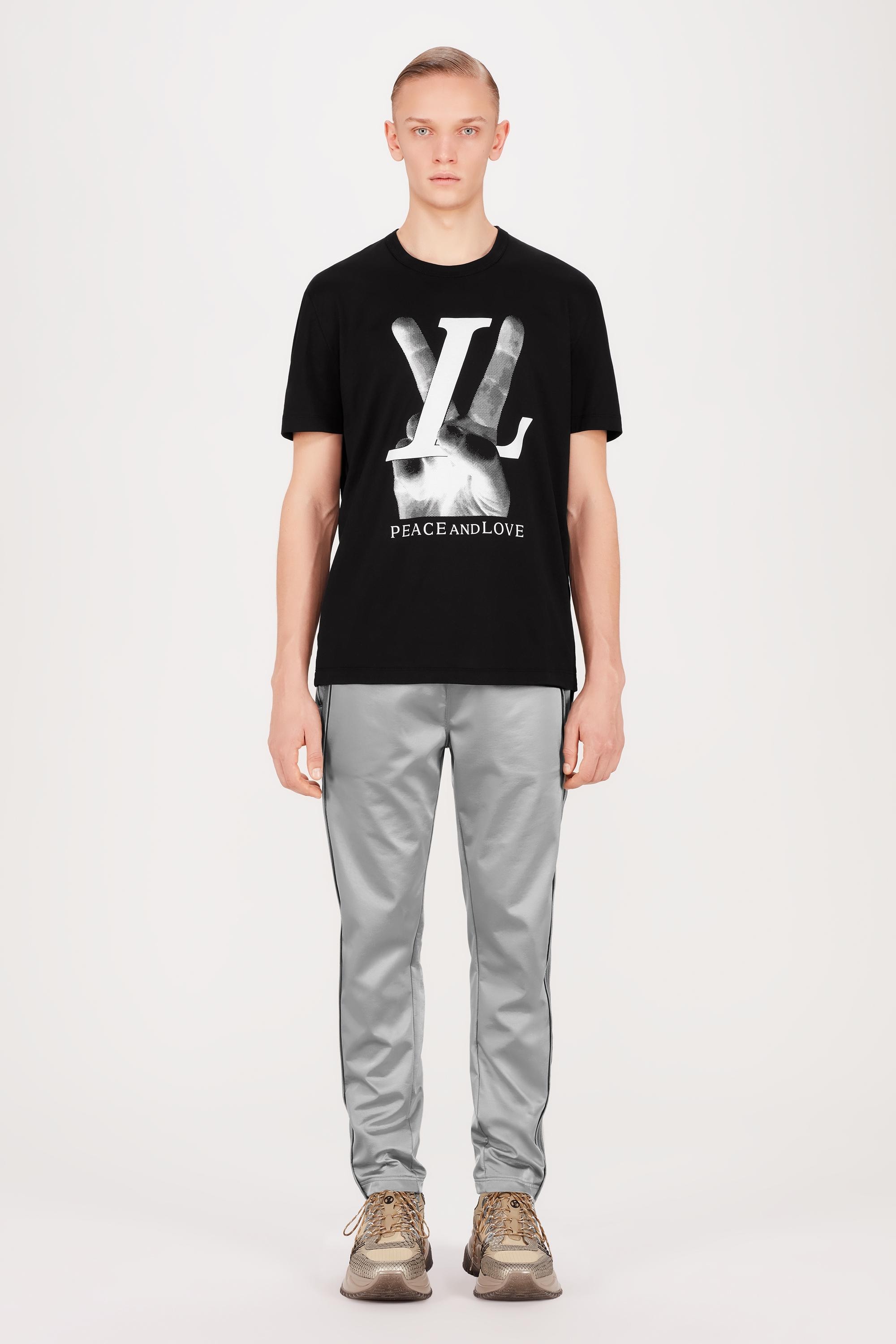  Ready to Wear Camisetas y camisas tipo polo Camiseta sin mangas con motivo Hand LV grande | Louis Vuitton ® (Ampliar producto)