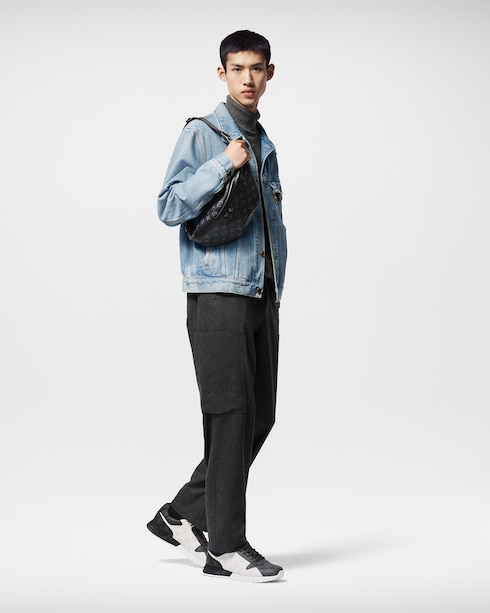 Monogram Eclipse Bolsas Todas as Bolsas Bumbag Discovery PM | Louis Vuitton ®