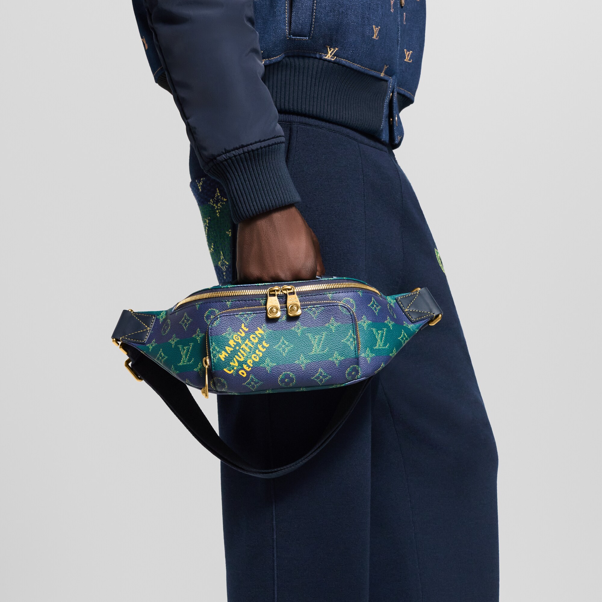 Monogram otro Bolsas para Hombre Novedades Cangurera Rush | Louis Vuitton ® (Ampliar producto)