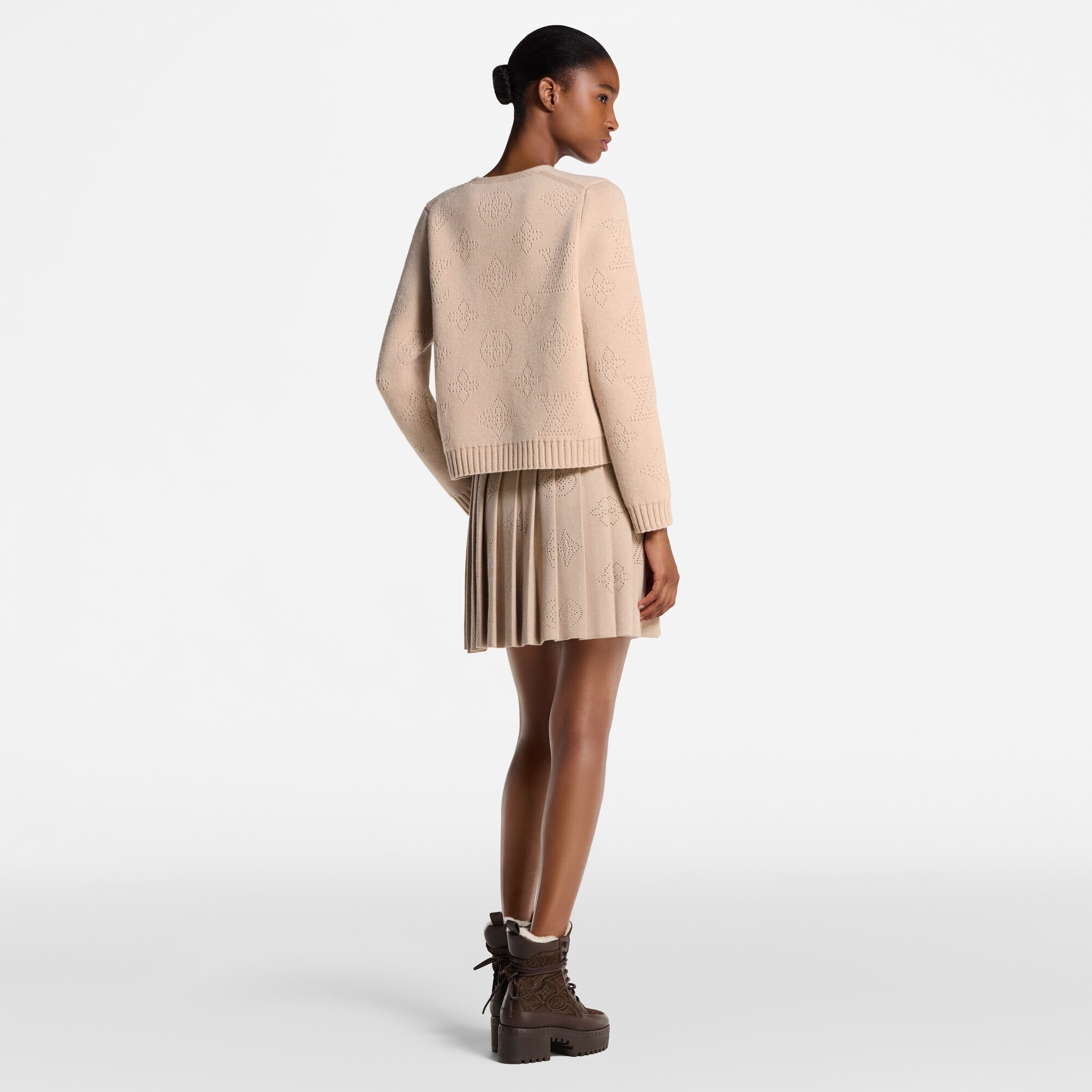  Ready to Wear Prendas tejidas Cárdigan con motivo Mahina Monograma | Louis Vuitton ® (Ampliar producto)