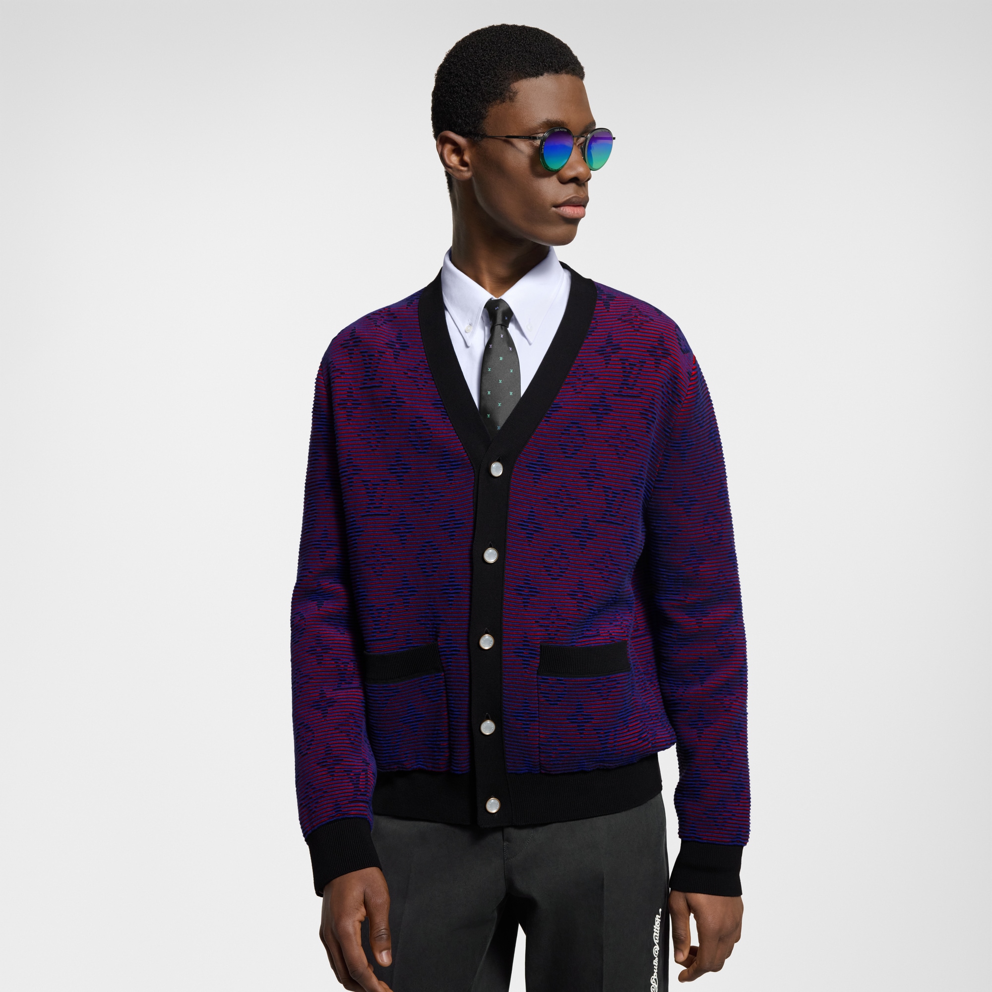  Ready to Wear Prendas tejidas y sudaderas Cárdigan en Jacquard Monograma | Louis Vuitton ® (Ampliar producto)