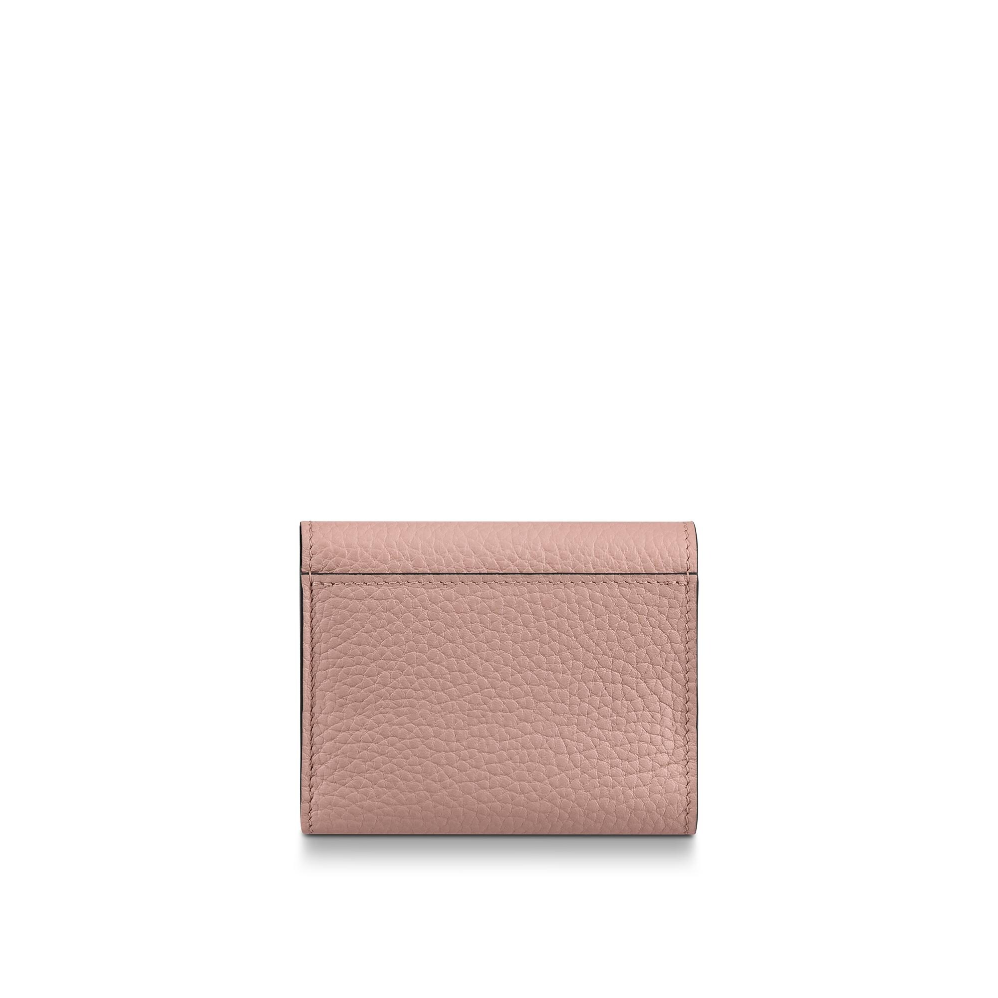 Capucines Carteras y artículos de piel pequeños Todas las carteras y artículos de piel pequeños Cartera Capucines XS | Louis Vuitton ® (Ampliar producto)