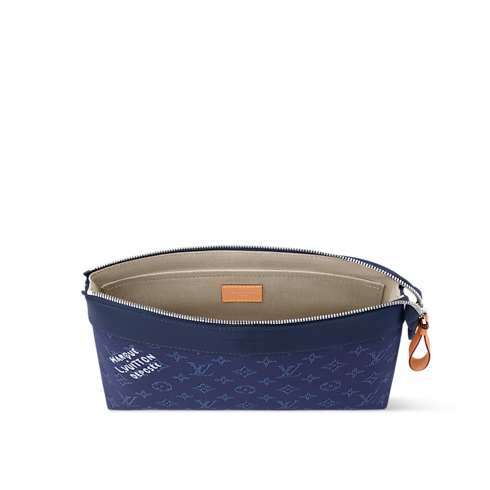 Monogram otro Carteras y artículos de piel pequeños Novedades Cartera de mano Pochette Voyage Souple | Louis Vuitton ® (Ampliar producto)