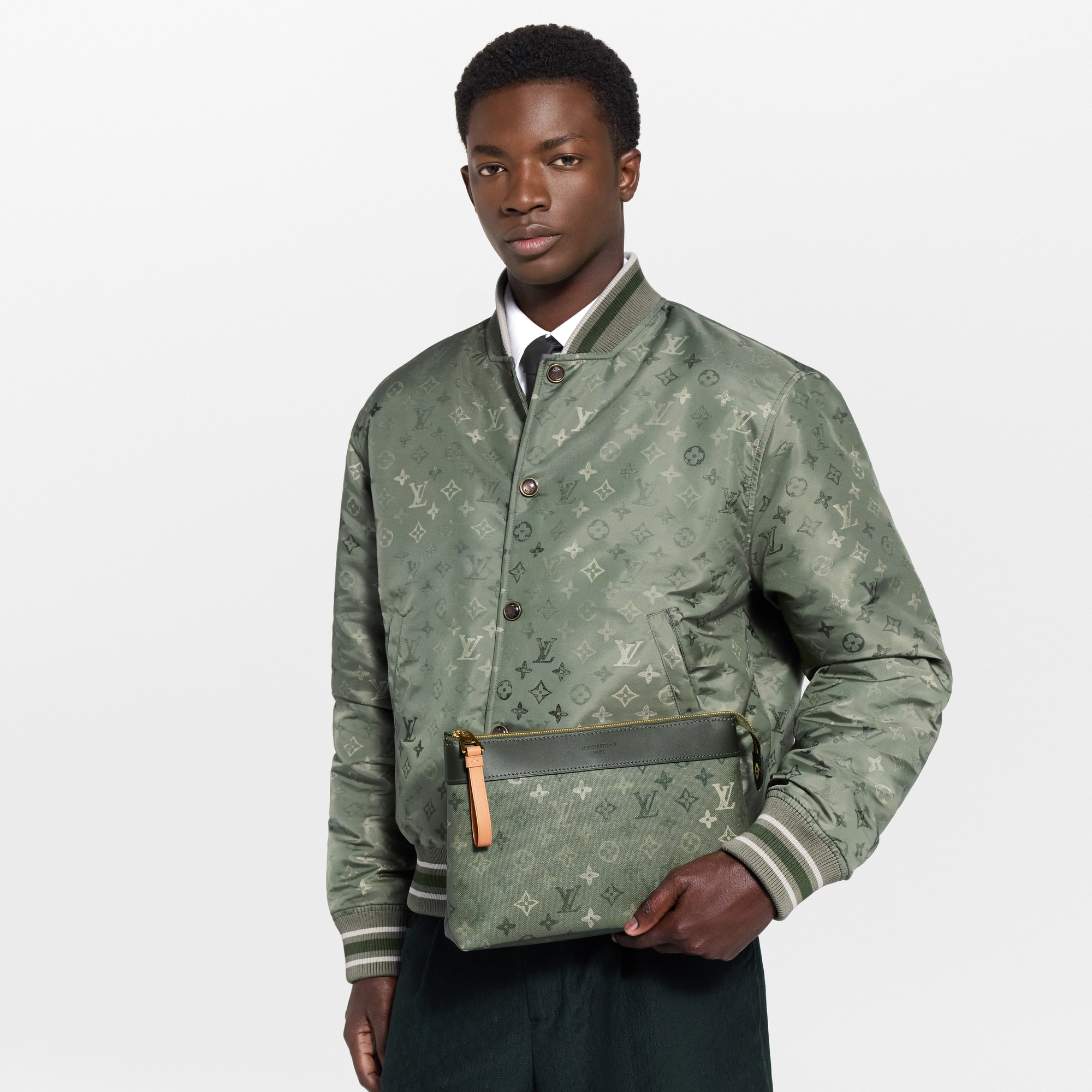 Monogram otro Viajes Equipaje flexible y bolsas de viaje Cartera de mano Pochette Voyage Souple | Louis Vuitton ® (Ampliar producto)