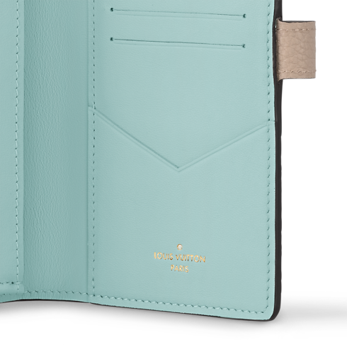 Capucines Carteras y artículos de piel pequeños Todas las carteras y artículos de piel pequeños Cartera LV Vertical | Louis Vuitton ® (Ampliar producto)