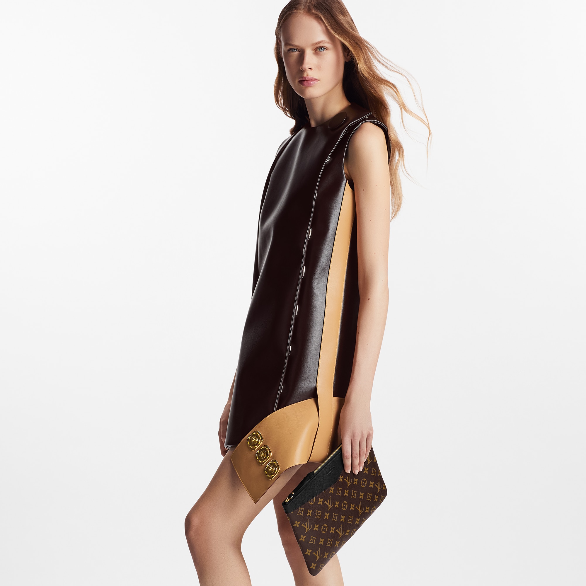 Monogram Carteras y artículos de piel pequeños Todas las carteras y artículos de piel pequeños Cartera Pouch Daily | Louis Vuitton ® (Ampliar producto)