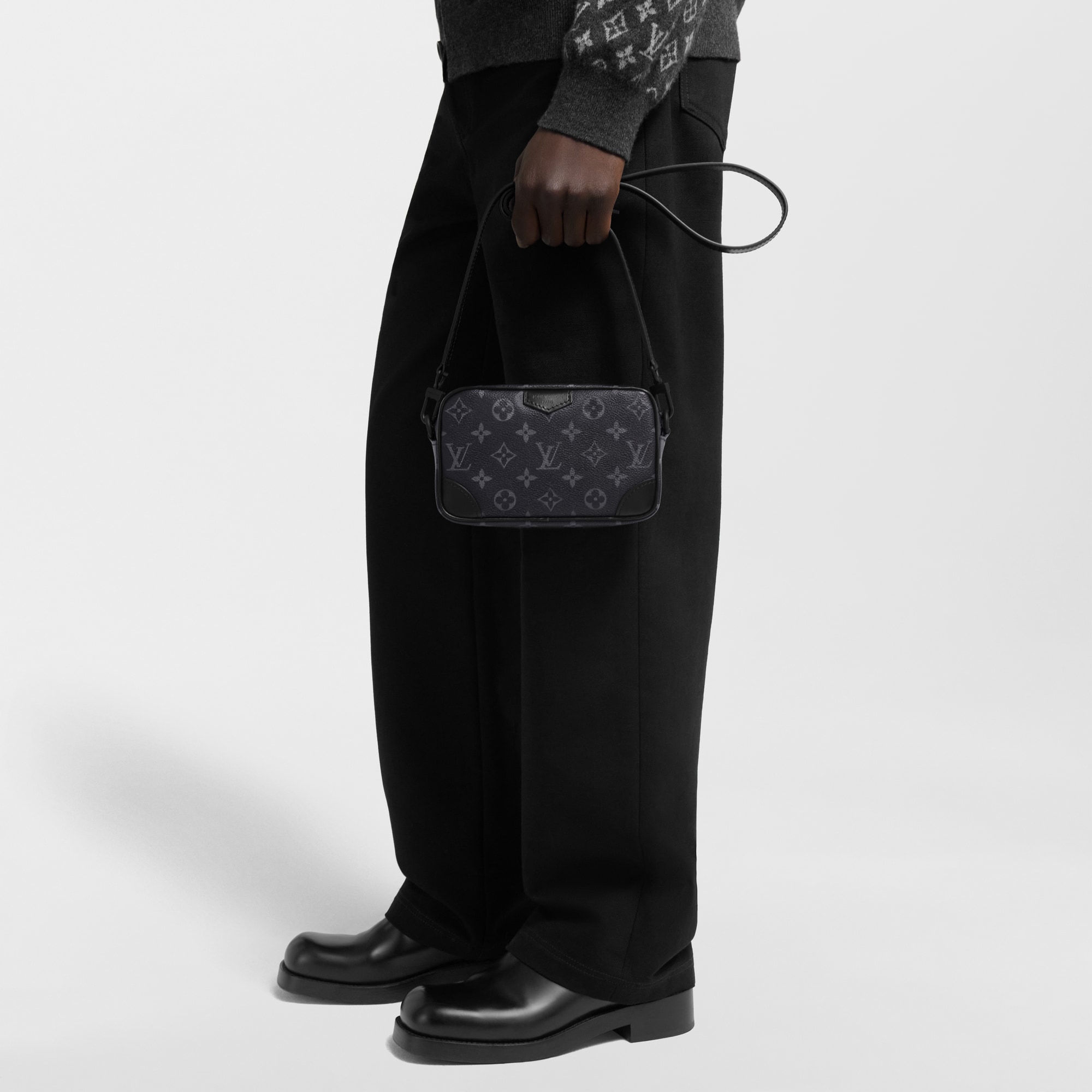 Monogram Eclipse Carteras y artículos de piel pequeños Bolsas pequeñas Cartera Trocadéro Wearable | Louis Vuitton ® (Ampliar producto)