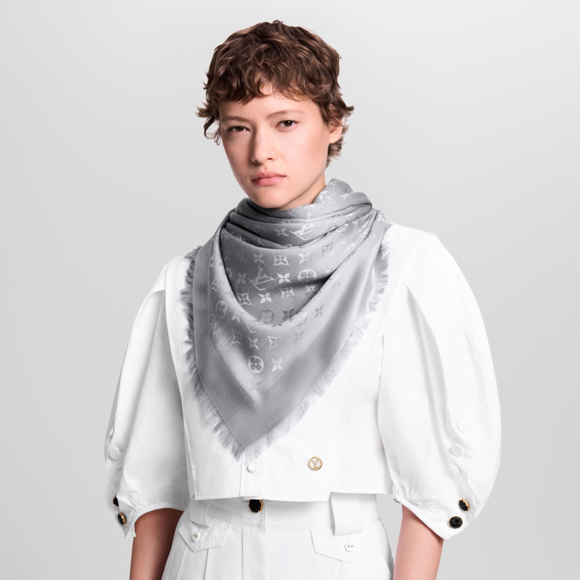 S00 Accesorios Chales y estolas Chal Classique Monograma | Louis Vuitton ® (Ampliar producto)