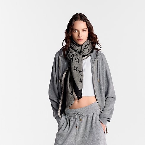 S00 Accesorios Chales y estolas Chal Neo Natté Monograma | Louis Vuitton ® (Ampliar producto)