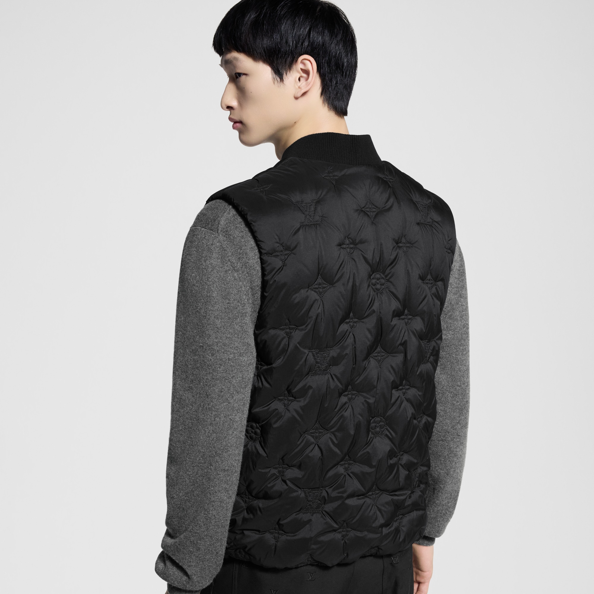  Ready to Wear Cazadoras y abrigos Chaleco acolchado en nailon Monograma | Louis Vuitton ® (Ampliar producto)