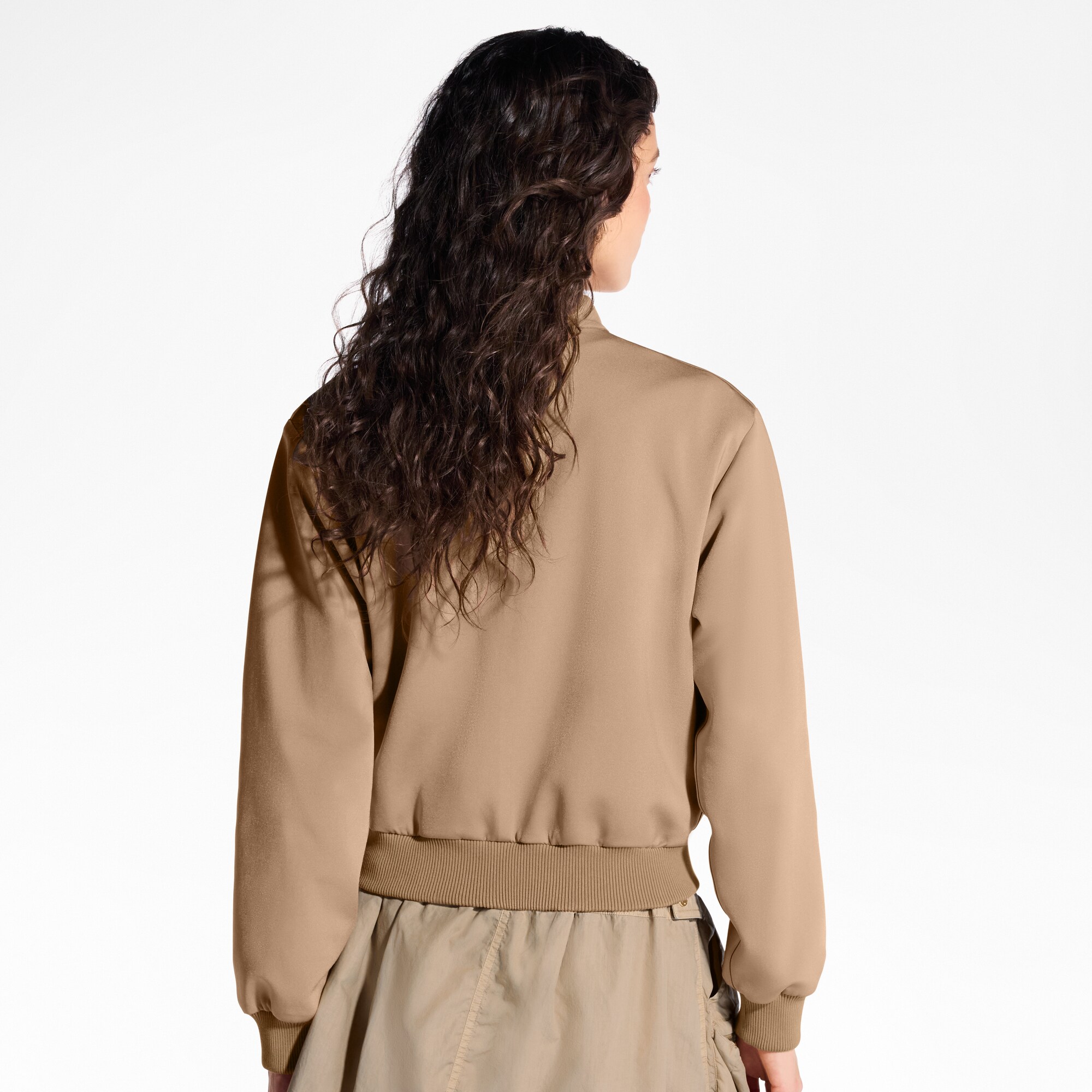  Ready to Wear Abrigos y chaquetas Chamarra bomber Louis Vuitton en 3D | Louis Vuitton ® (Ampliar producto)