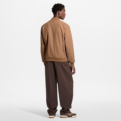 Ready-to-Wear Todo el Ready-To-Wear Chamarra bomber reversible de tejido de felpa con motivo Monograma | Louis Vuitton ® (Ampliar producto)
