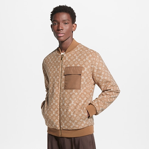 Ready-to-Wear Todo el Ready-To-Wear Chamarra bomber reversible de tejido de felpa con motivo Monograma | Louis Vuitton ® (Ampliar producto)