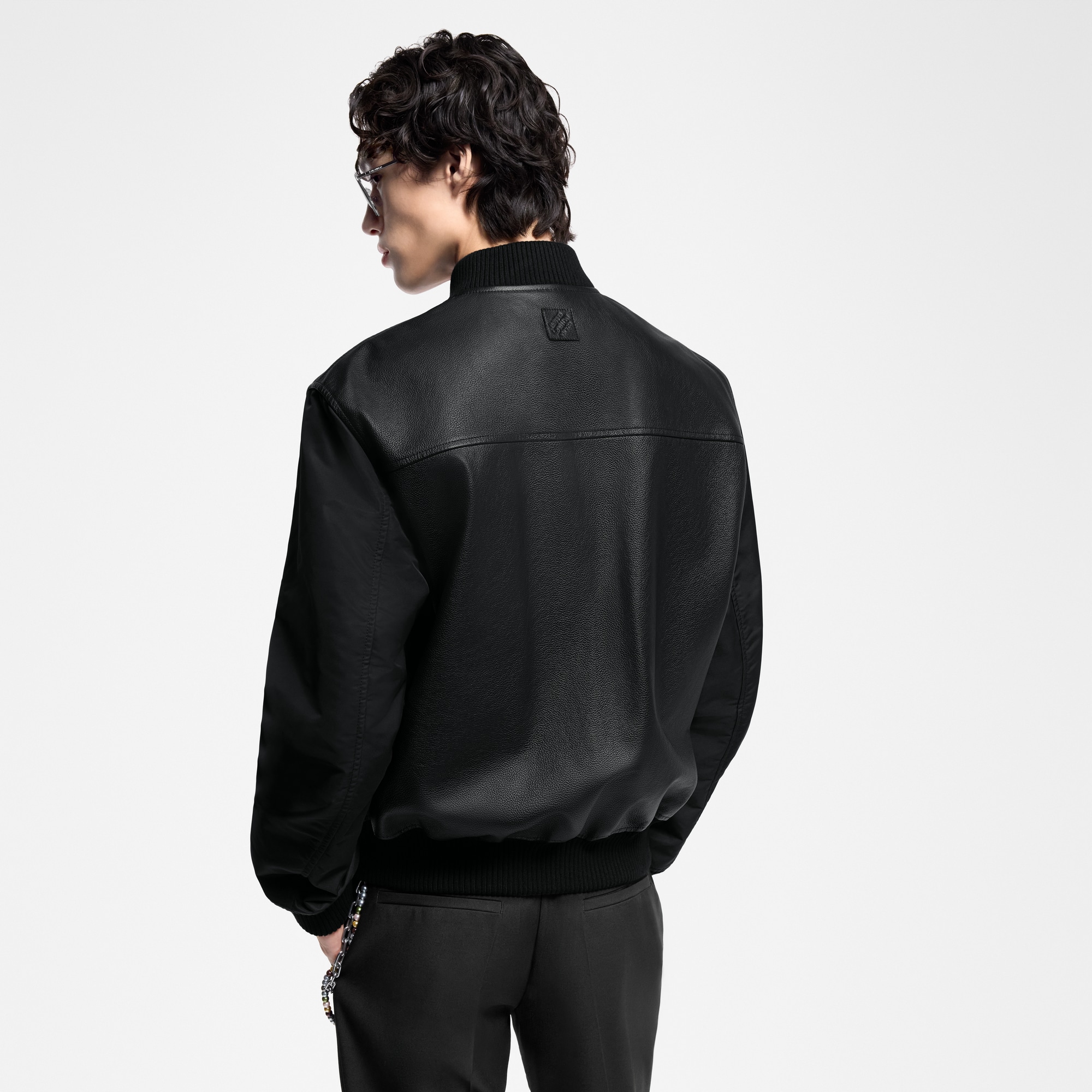  Ready to Wear Cazadoras y abrigos Chamarra de nailon y piel reversible | Louis Vuitton ® (Ampliar producto)
