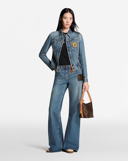 Ready to Wear Abrigos y chaquetas Chamarra denim con parche de iniciales LV | Louis Vuitton ®