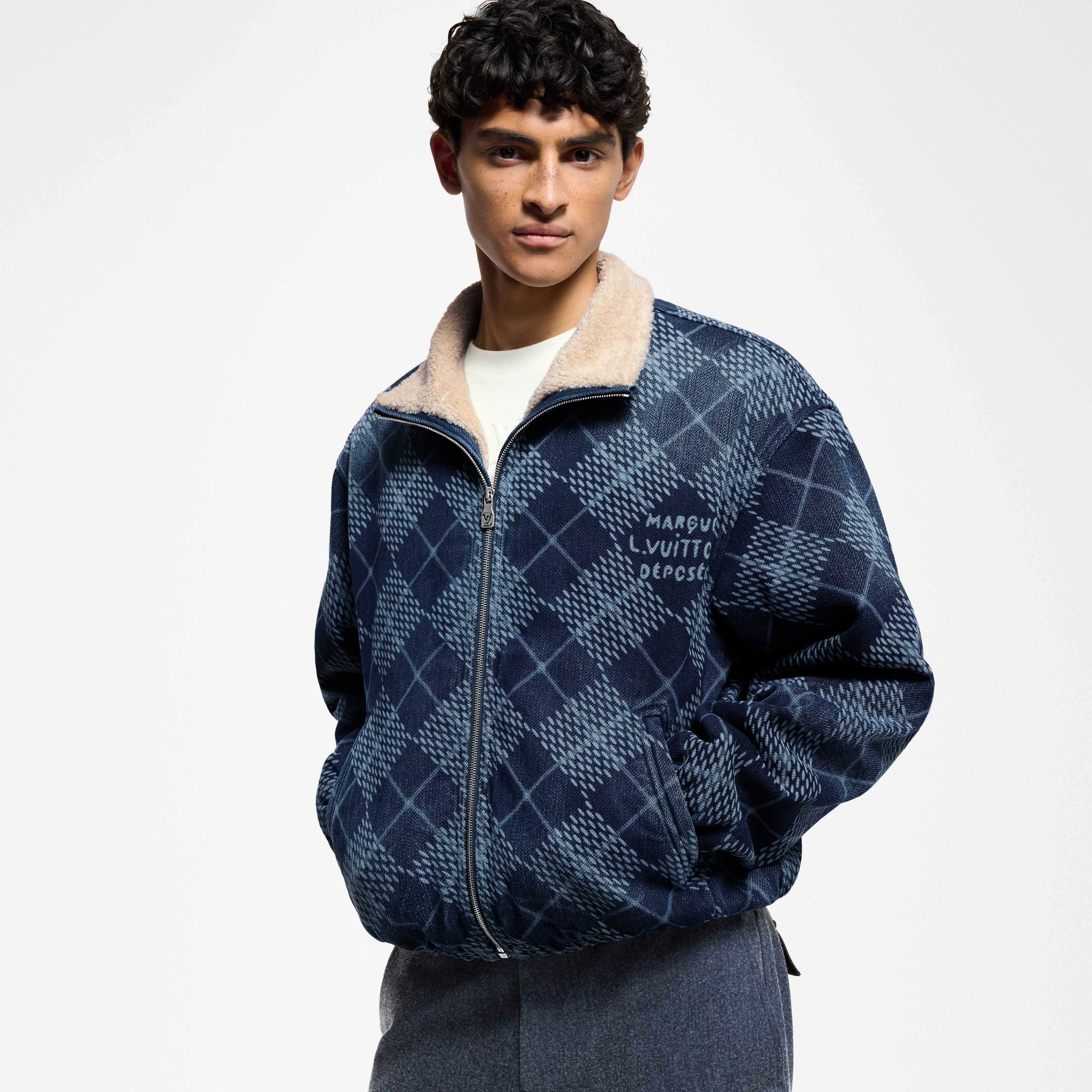  Ready to Wear Cazadoras y abrigos Chamarra denim y felpa | Louis Vuitton ® (Ampliar producto)