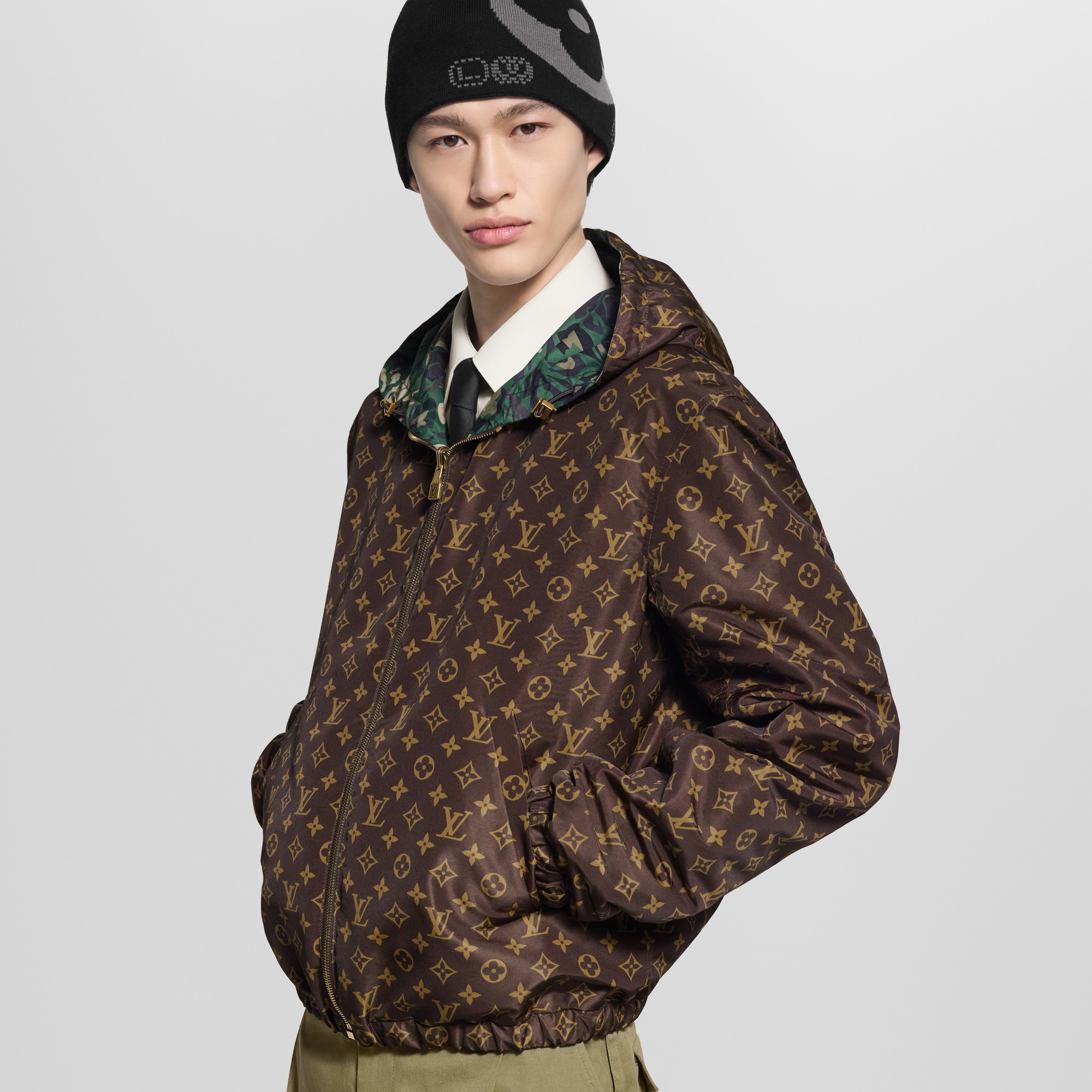  Ready to Wear Cazadoras y abrigos Chamarra rompevientos reversible con Monograma | Louis Vuitton ® (Ampliar producto)