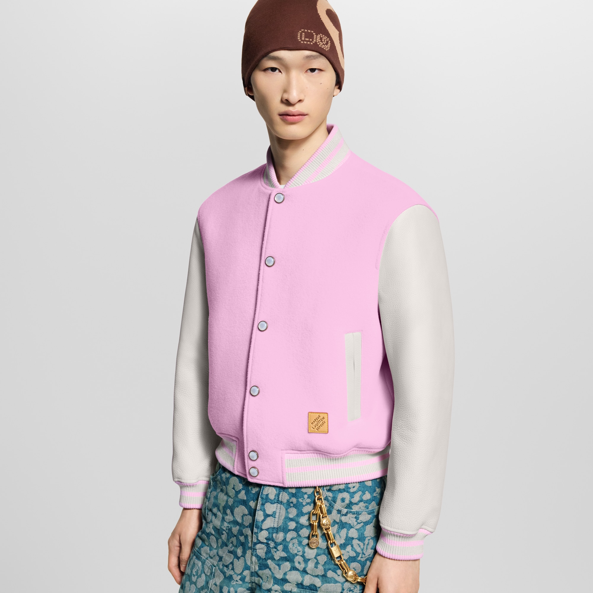  Ready to Wear Cazadoras y abrigos Chamarra universitaria en piel distintiva | Louis Vuitton ® (Ampliar producto)