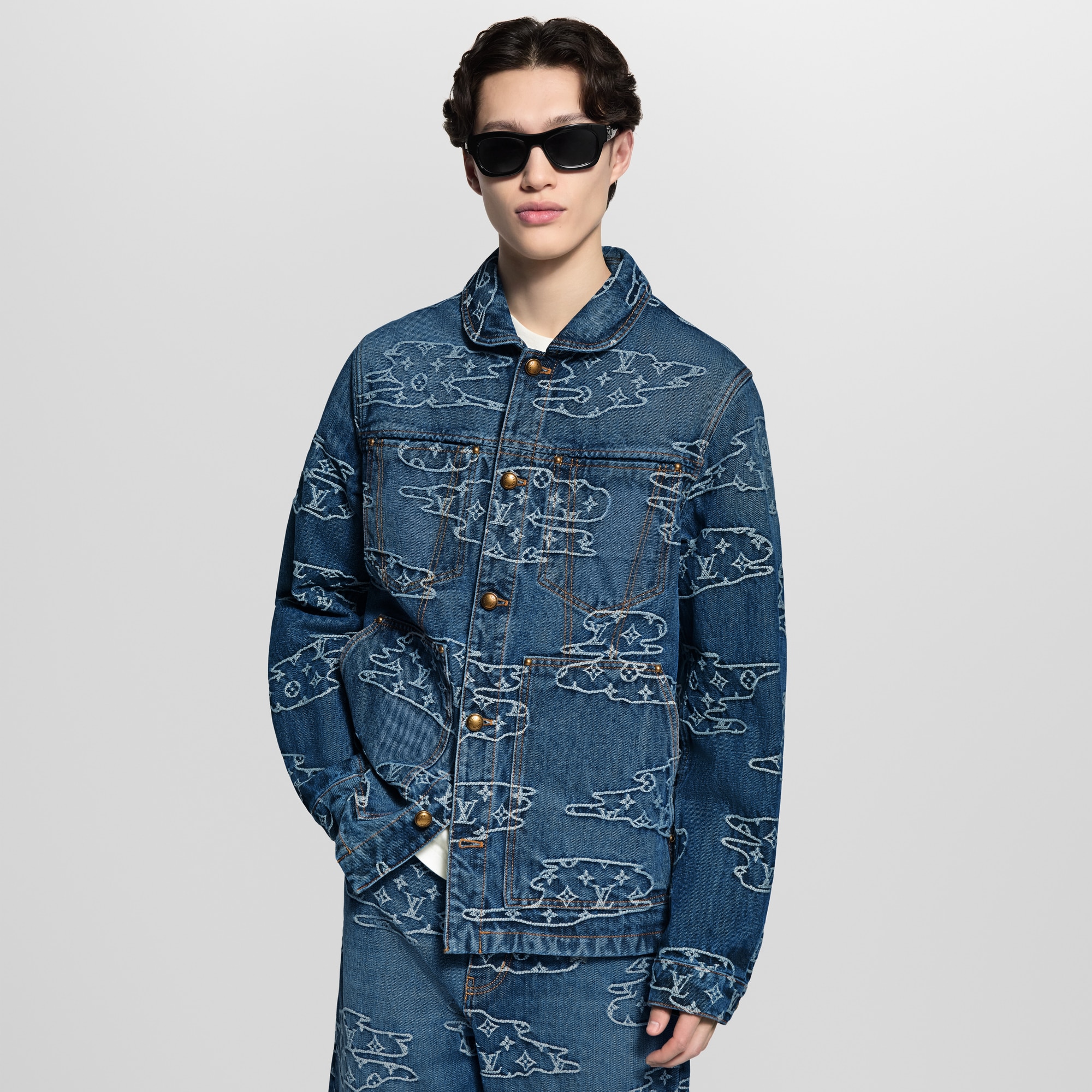  Ready to Wear Cazadoras y abrigos Chamarra utilitaria en denim Monograma | Louis Vuitton ® (Ampliar producto)