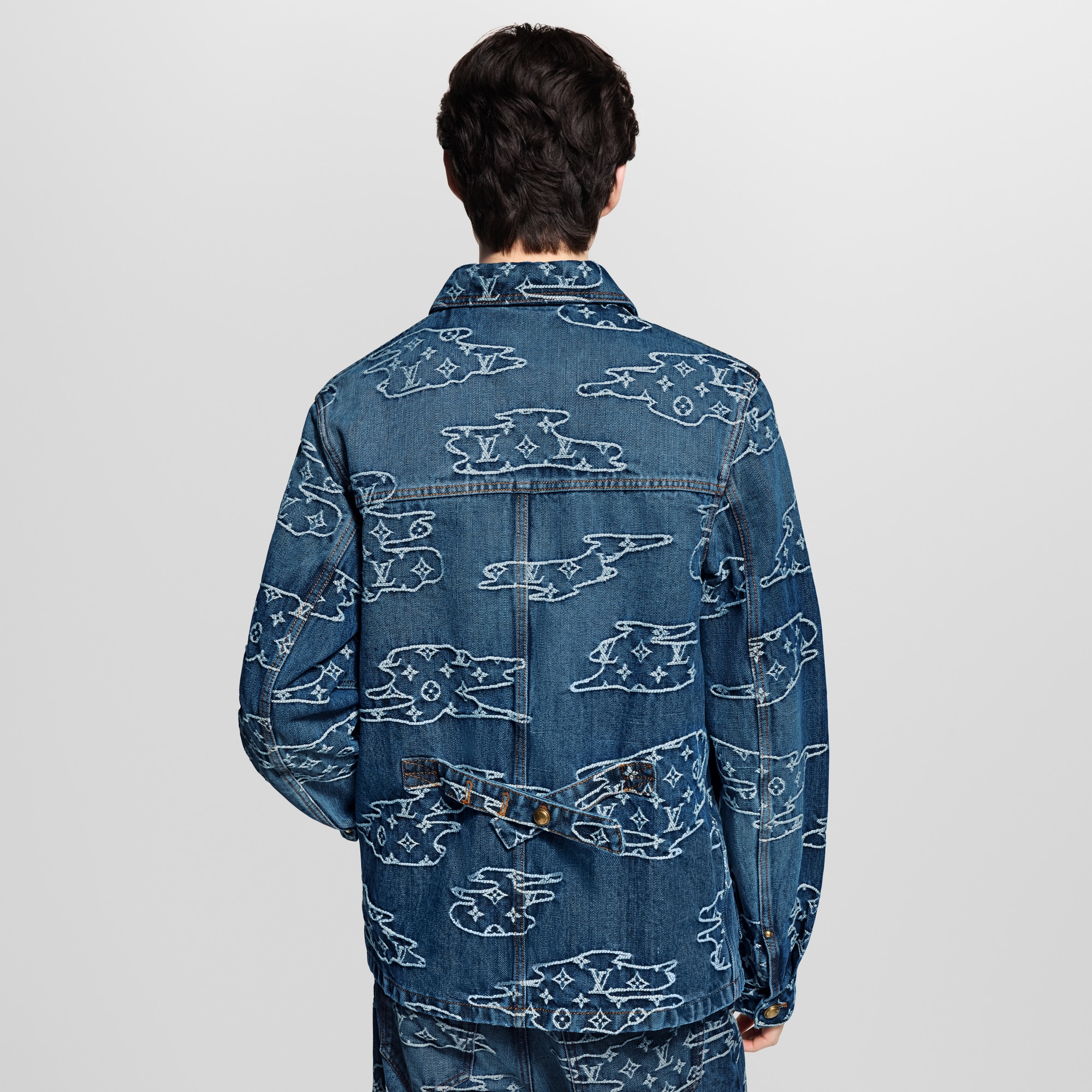  Ready to Wear Cazadoras y abrigos Chamarra utilitaria en denim Monograma | Louis Vuitton ® (Ampliar producto)