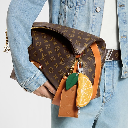 S00 Accesorios Llaveros y charms Charm para bolsa LV Lemon | Louis Vuitton ® (Ampliar producto)